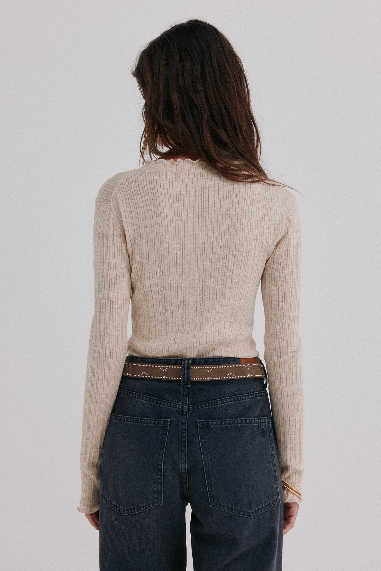 Hoss Intropia Nidia. Top con detalle de ondas Marfil