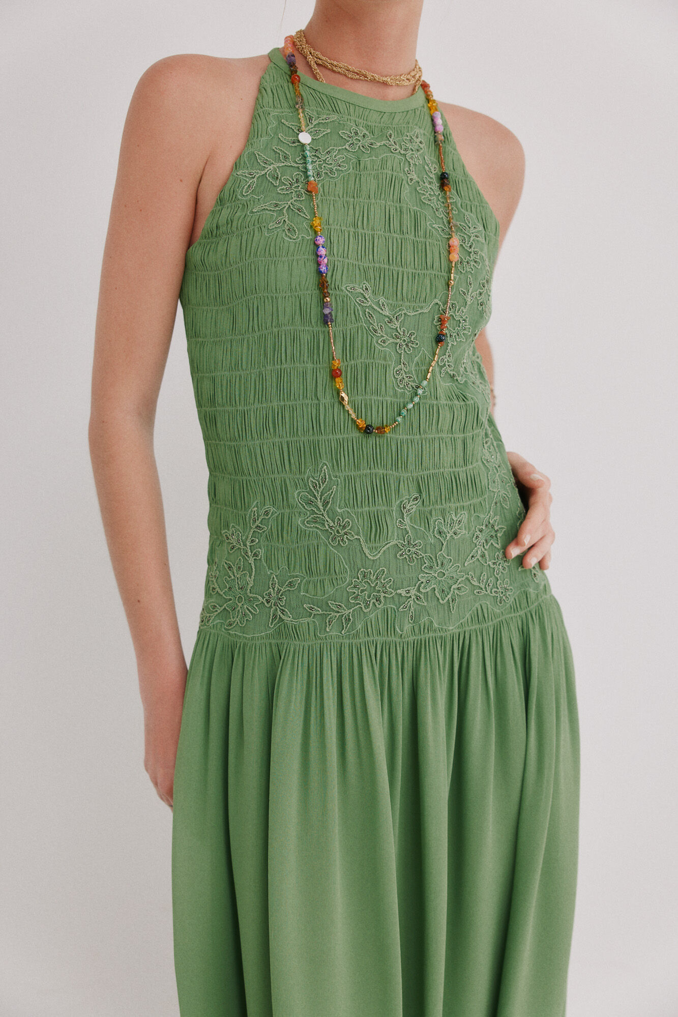 Hoss Intropia Adara. Vestido flu&iacute;do Verde