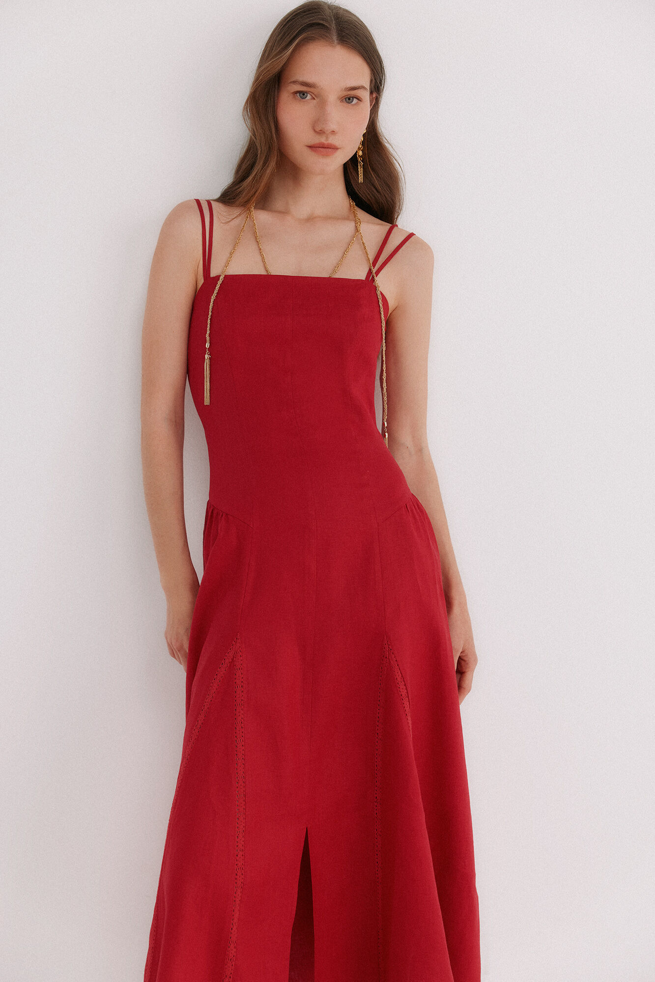 Hoss Intropia Ailin. Vestido midi rojo rojo