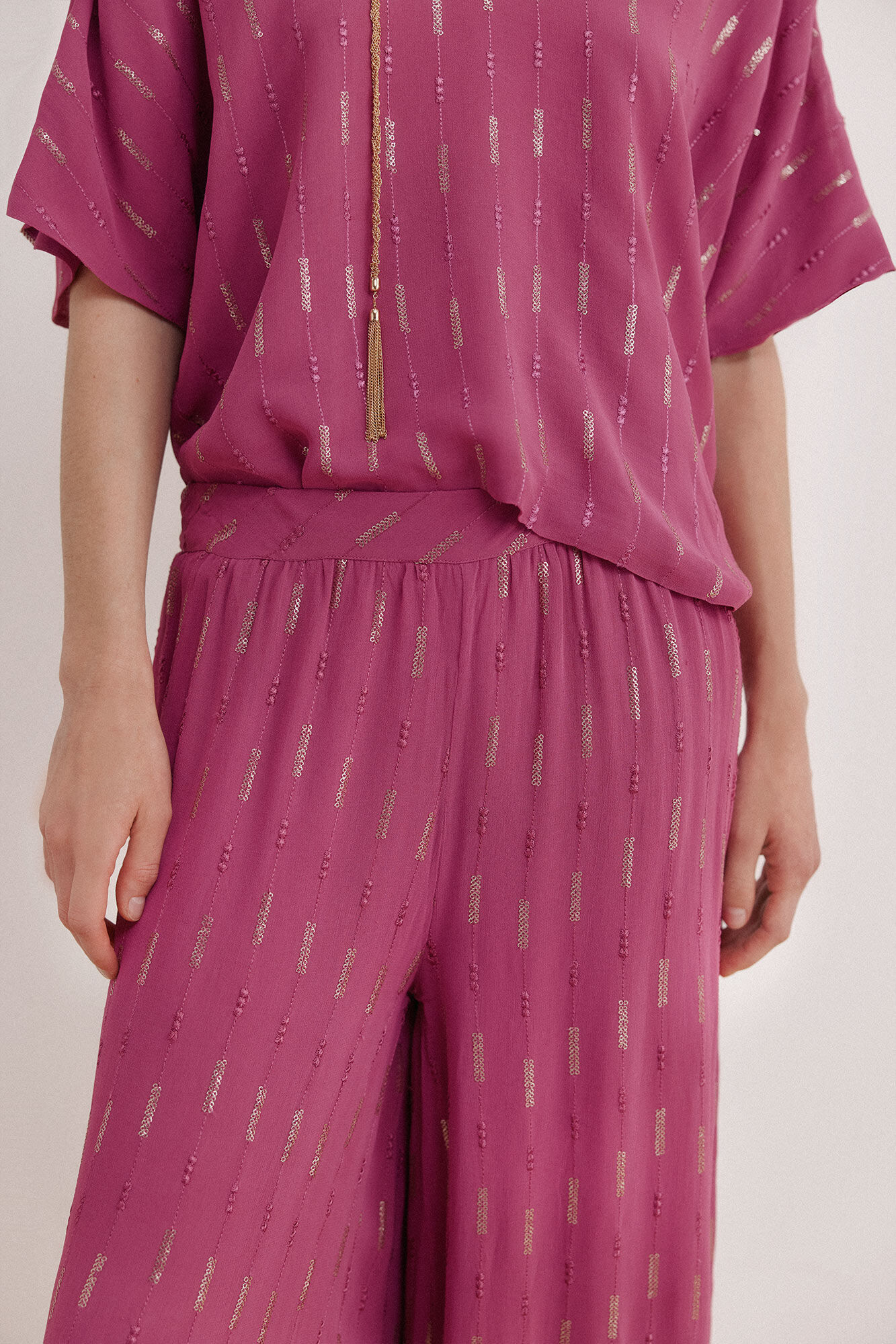 Hoss Intropia Pauliana. Pantal&oacute;n lentejuelas Morado