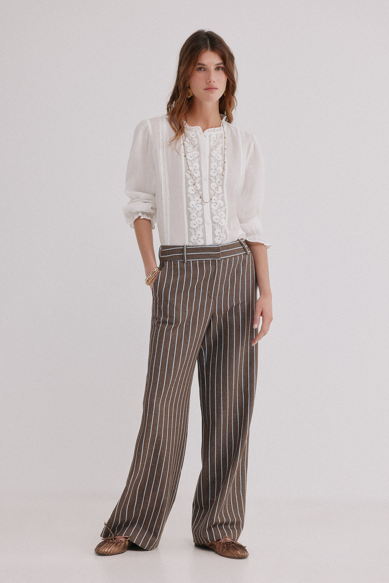 Hoss Intropia Caridad. Blusa bordada Marfil