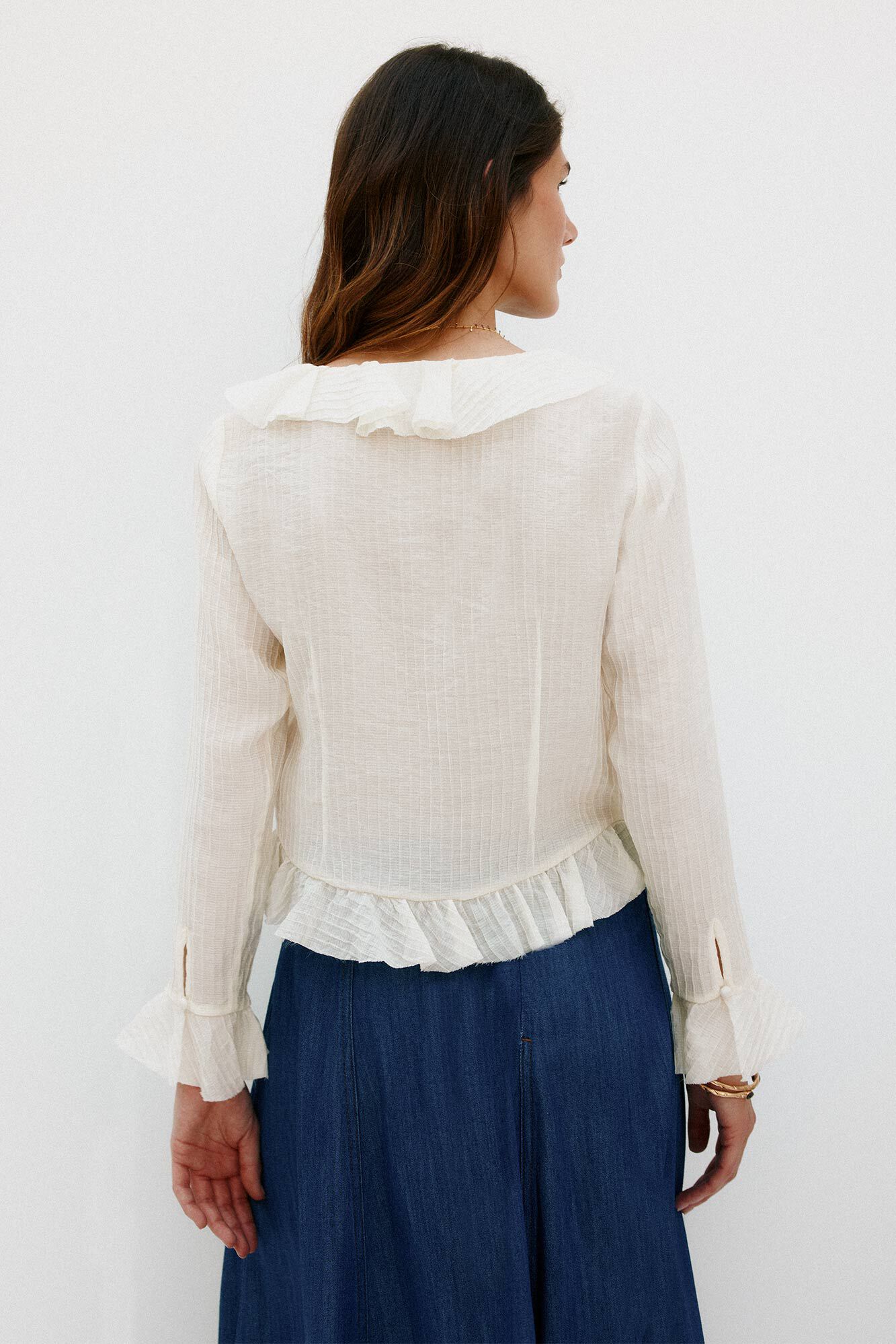 Hoss Intropia Cira. Blusa con volantes Marfil