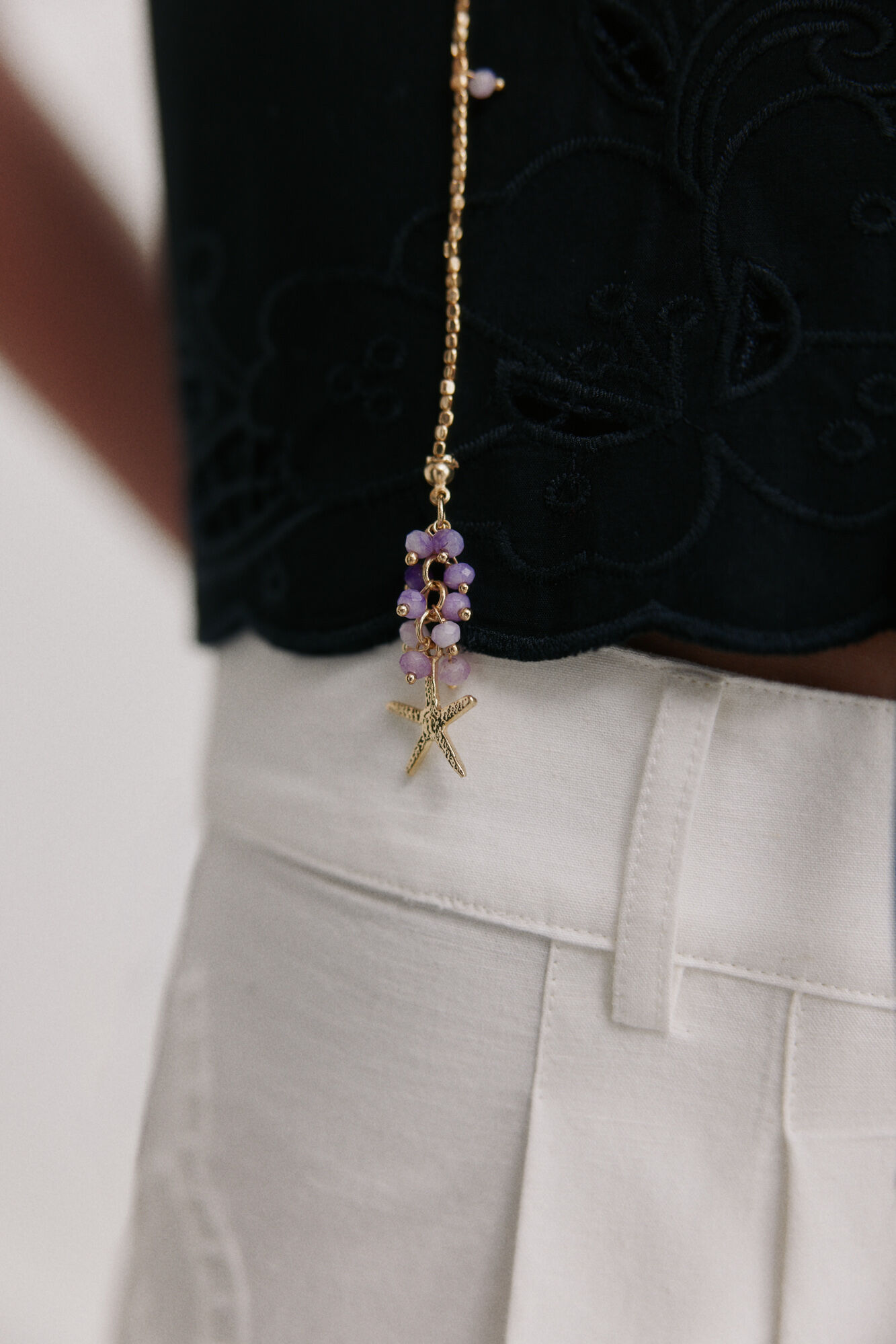 Hoss Intropia Nicole. Collar corbatero cadena Dorado