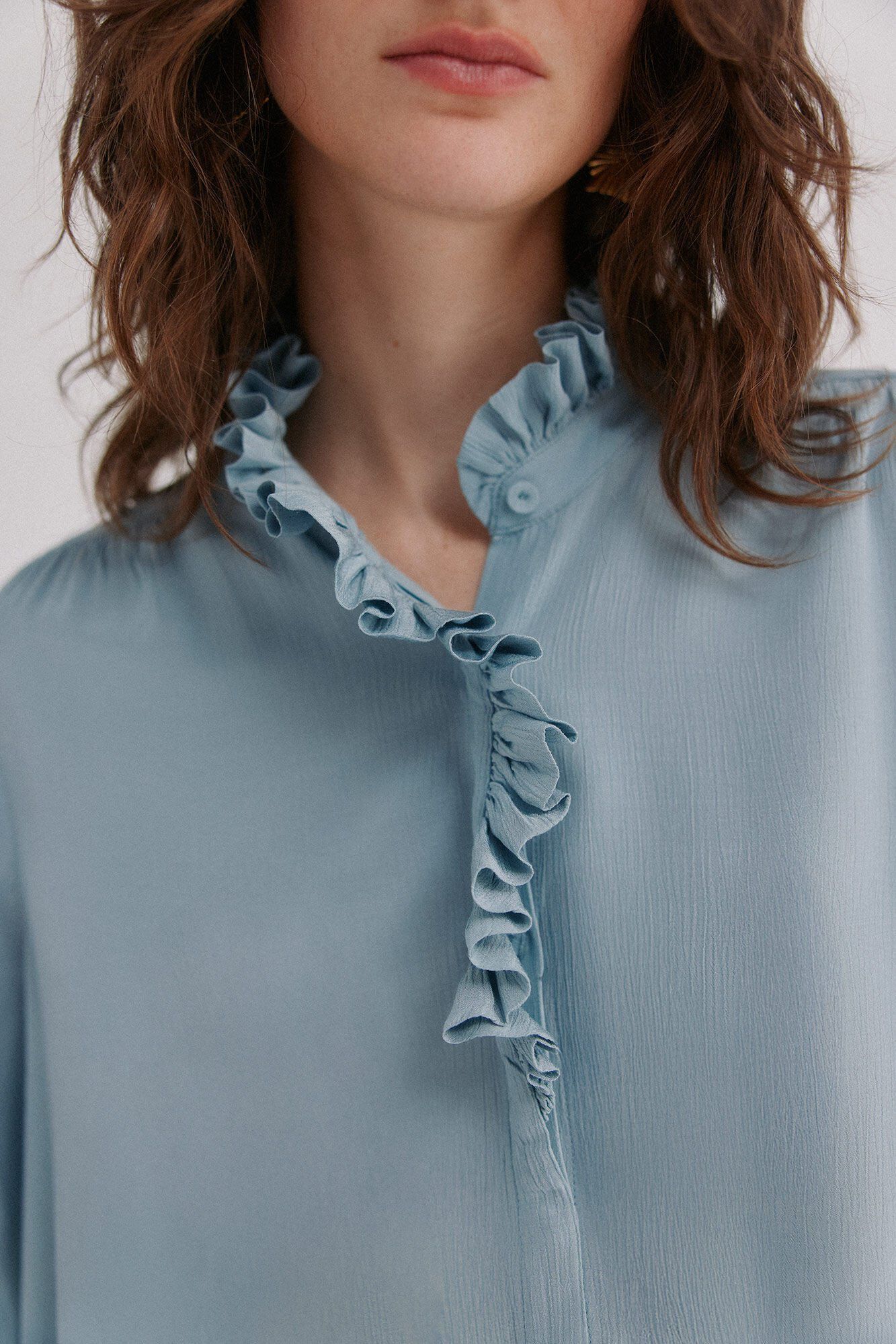 Hoss Intropia Carlota. Blusa rom&aacute;ntica Azul