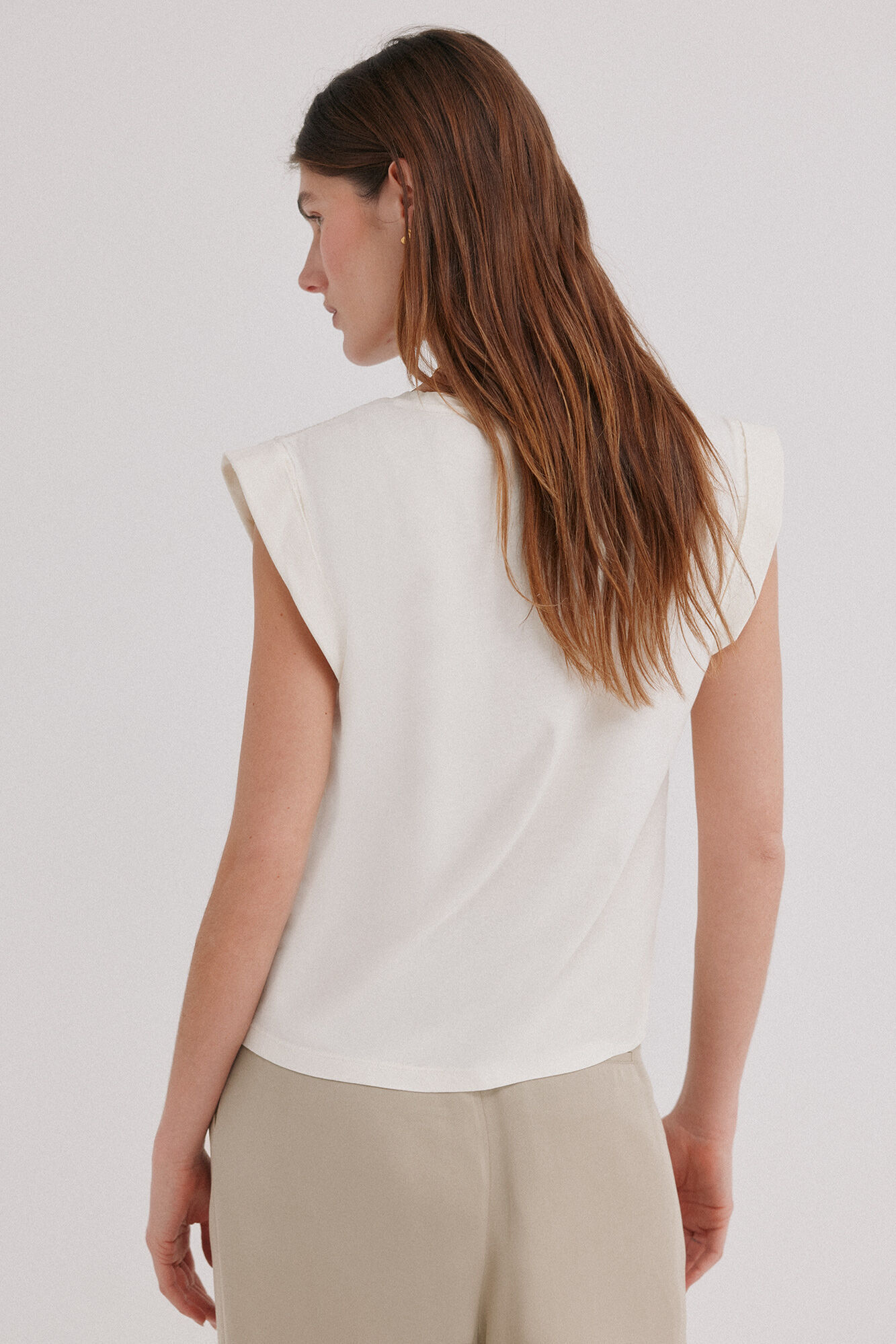 Hoss Intropia Mabel. Playera con solapa Marfil