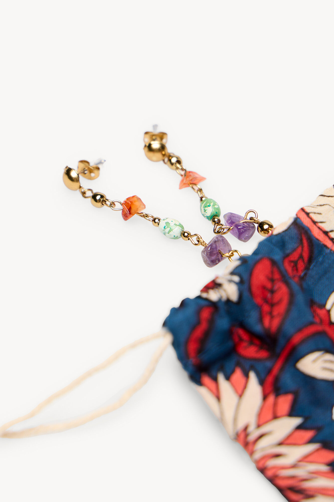 Hoss Intropia Lola. Aretes piedras Multicolor