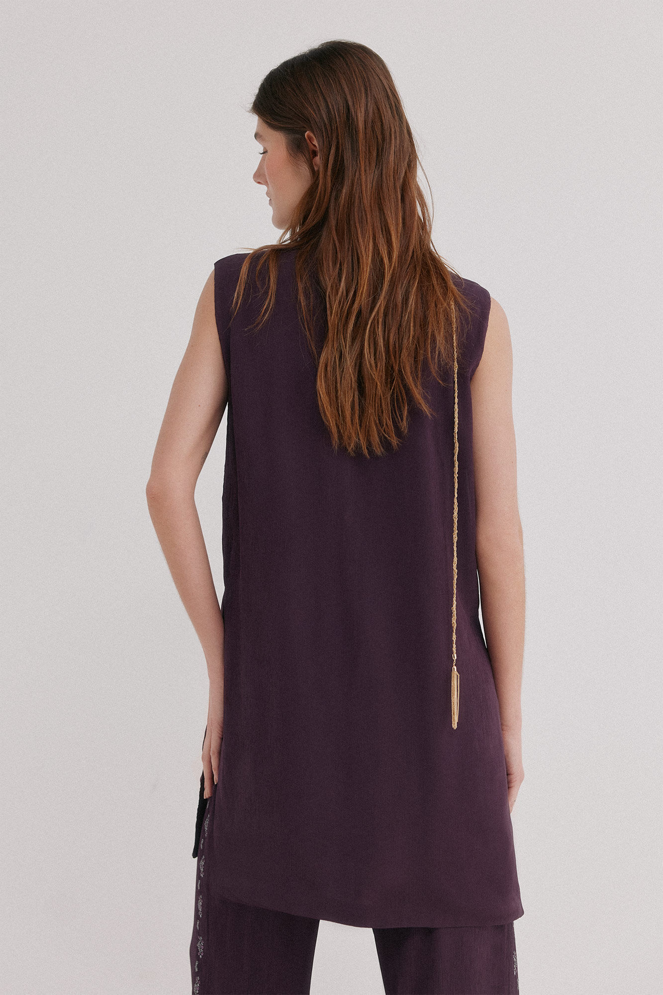 Hoss Intropia Cira. Blusa bordada  Morado