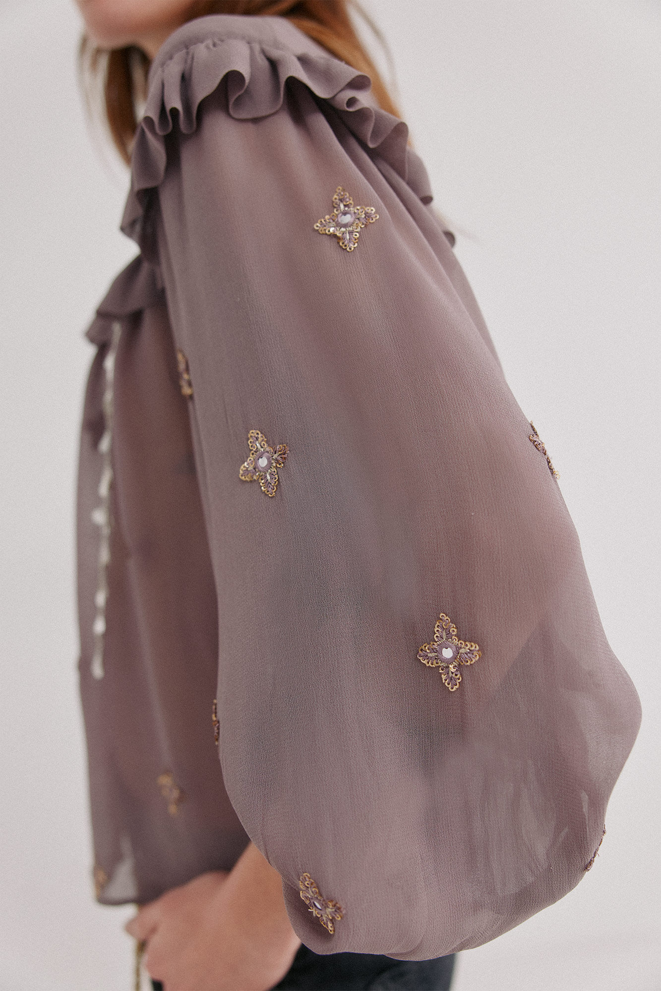 Hoss Intropia C&oacute;sima. Blusa bordada Morado