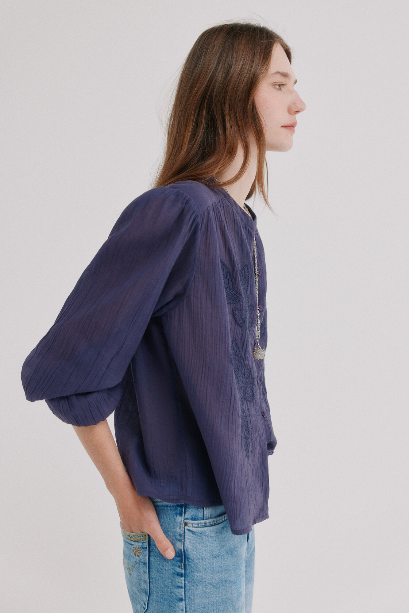 Hoss Intropia Cassie. Blusa bordada Estampado morado