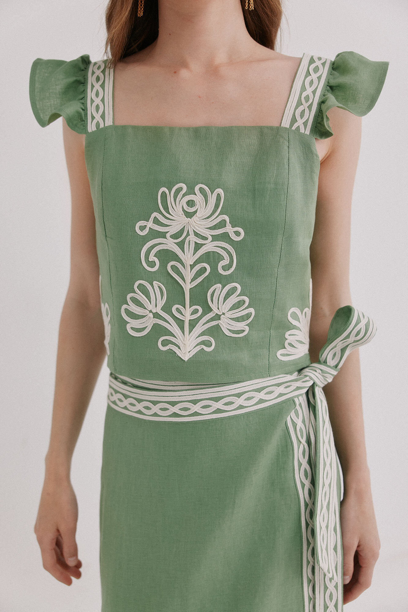 Hoss Intropia Caela. Top bordados Verde