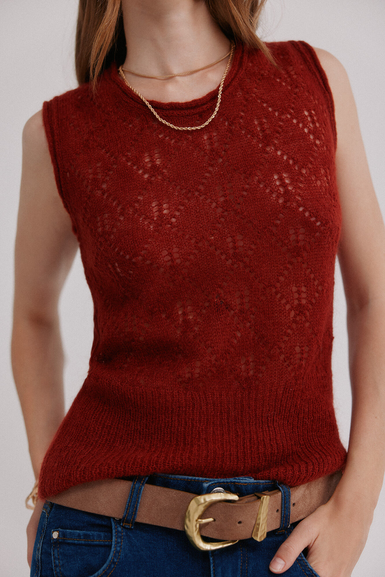 Hoss Intropia Irma. Top calado rojo