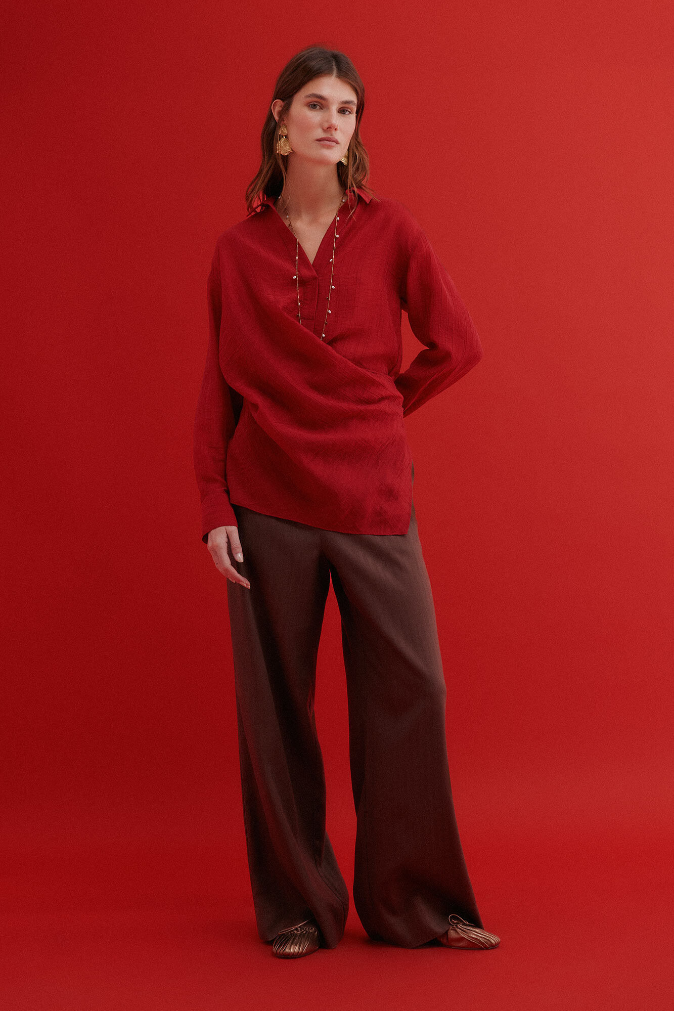Hoss Intropia Cosette. Blusa con lazo rojo