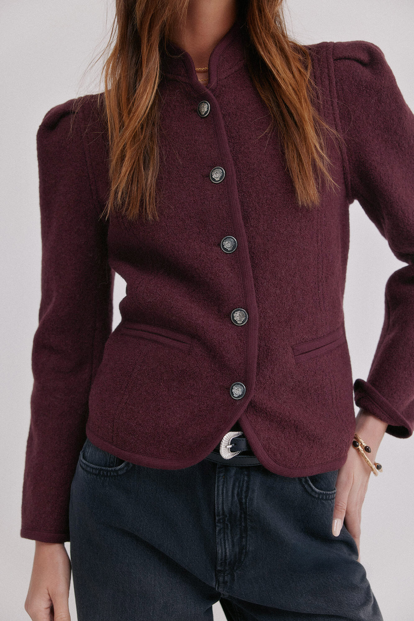 Hoss Intropia Fernanda. Abrigo estilo austriaca Granate