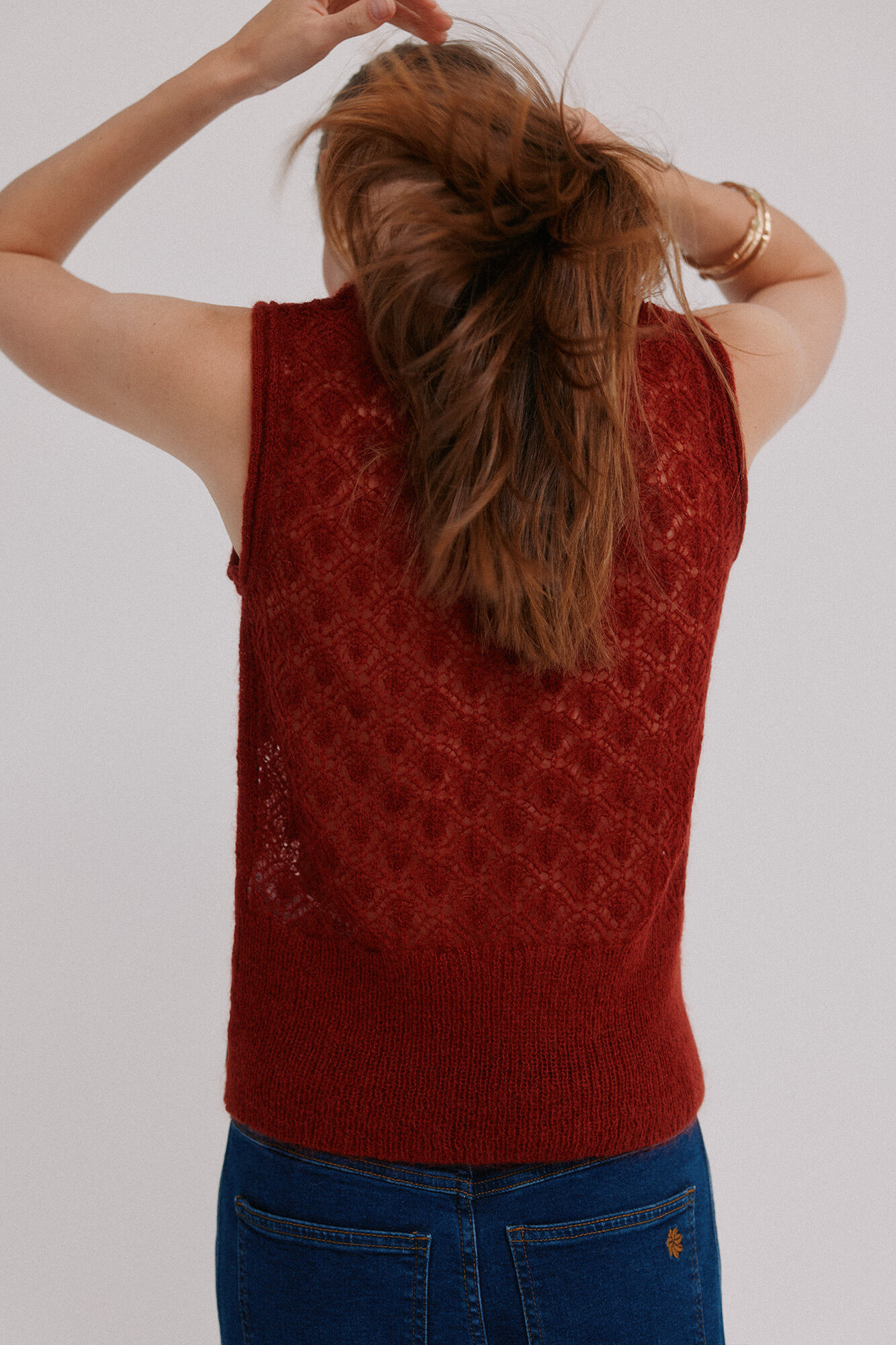 Hoss Intropia Irma. Top calado rojo