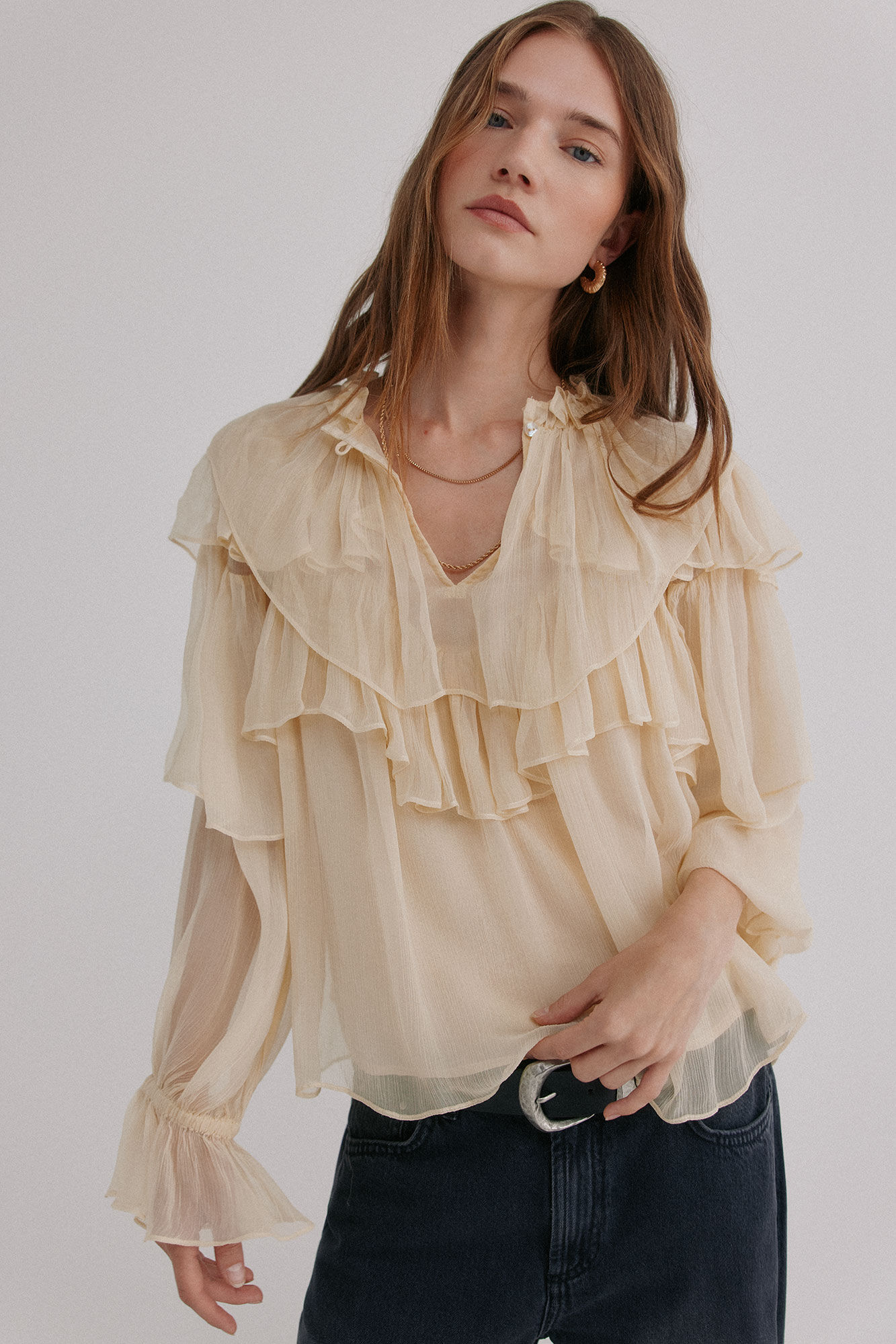 Hoss Intropia Giulia. Blusa rom&aacute;ntica Marfil