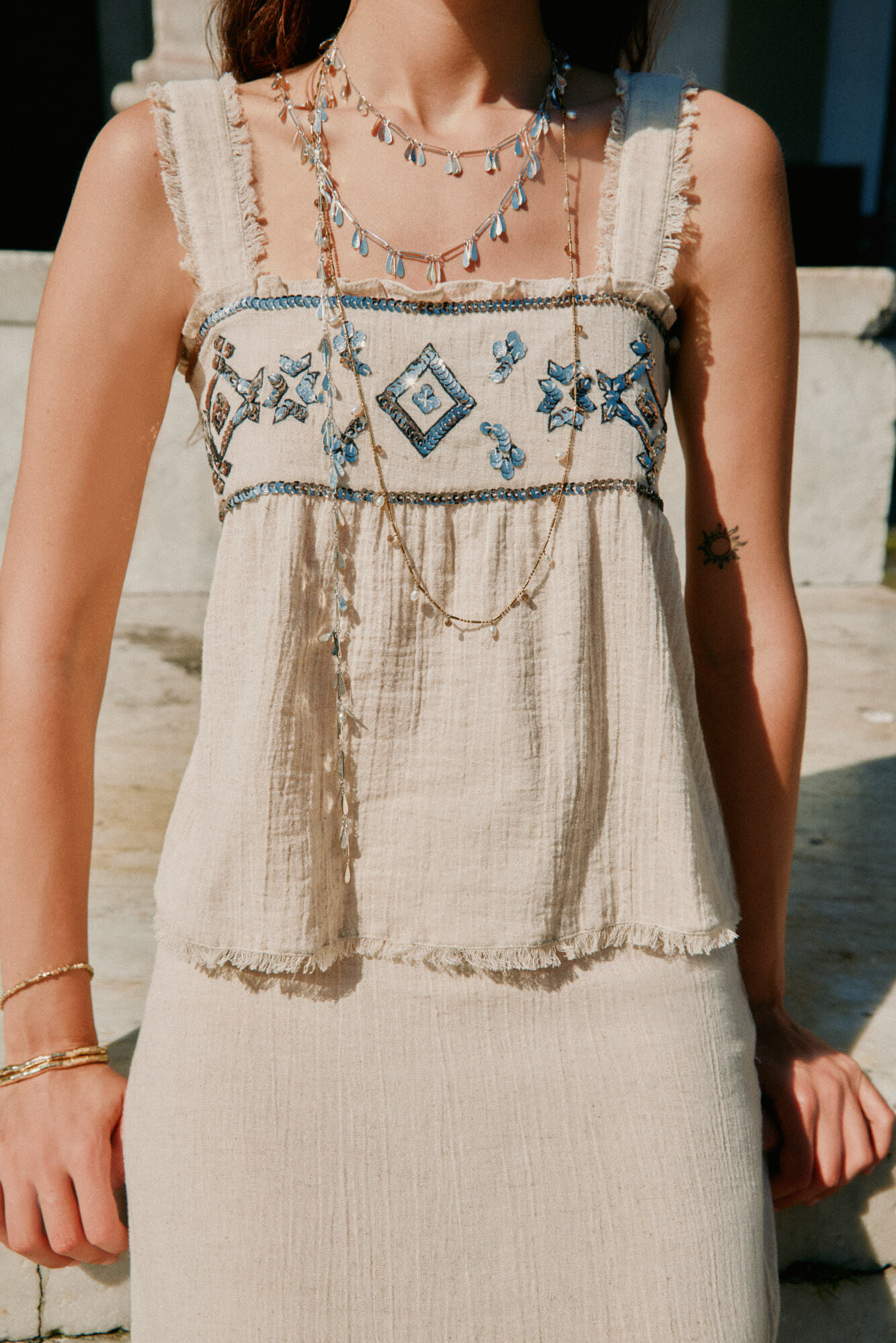 Hoss Intropia Cassia. Blusa tirantes Marfil