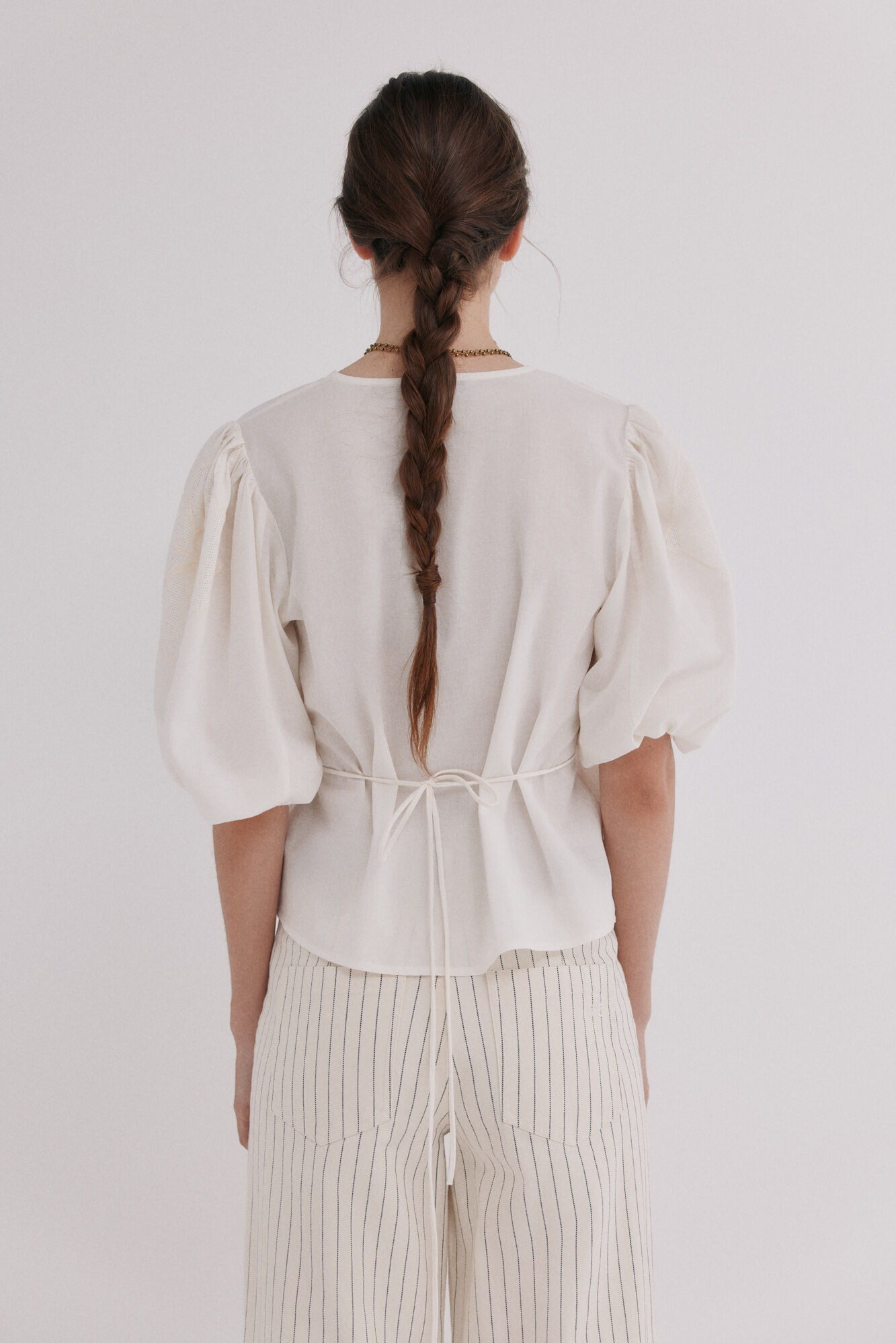 Hoss Intropia Cintia. Blusa cruzada Marfil