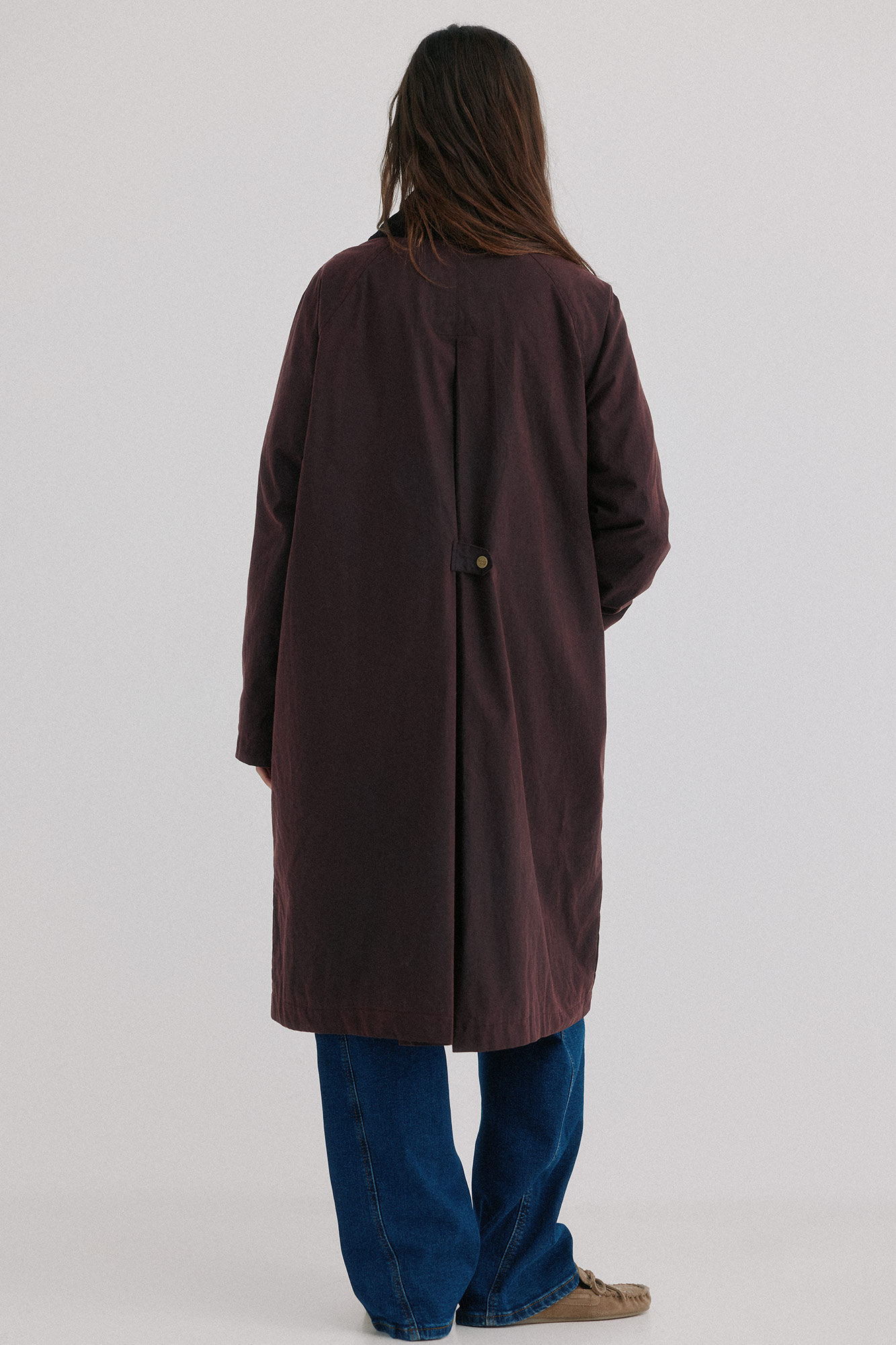 Hoss Intropia Damaris. Gabardina con bolsillos Granate