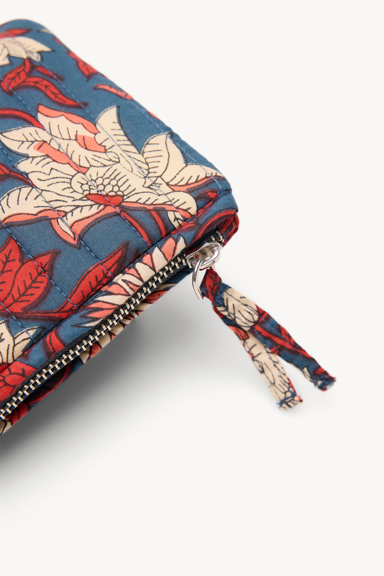 Hoss Intropia Lucina. Cartera estampada acolchada Estampado azul