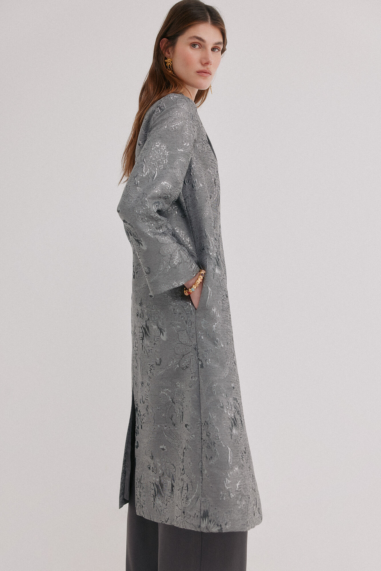 Hoss Intropia Eva. Kimono de jacquard Gris