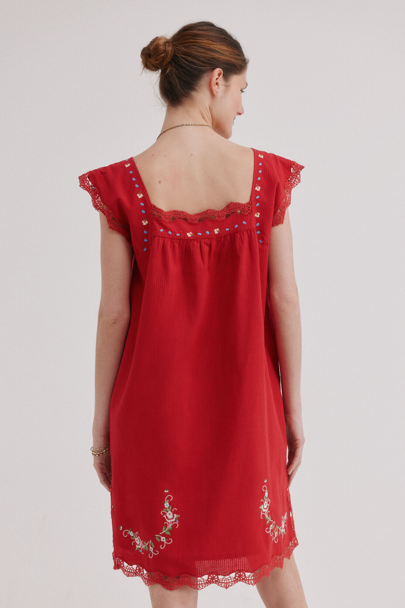 Hoss Intropia Alhena. Vestido corto rojo