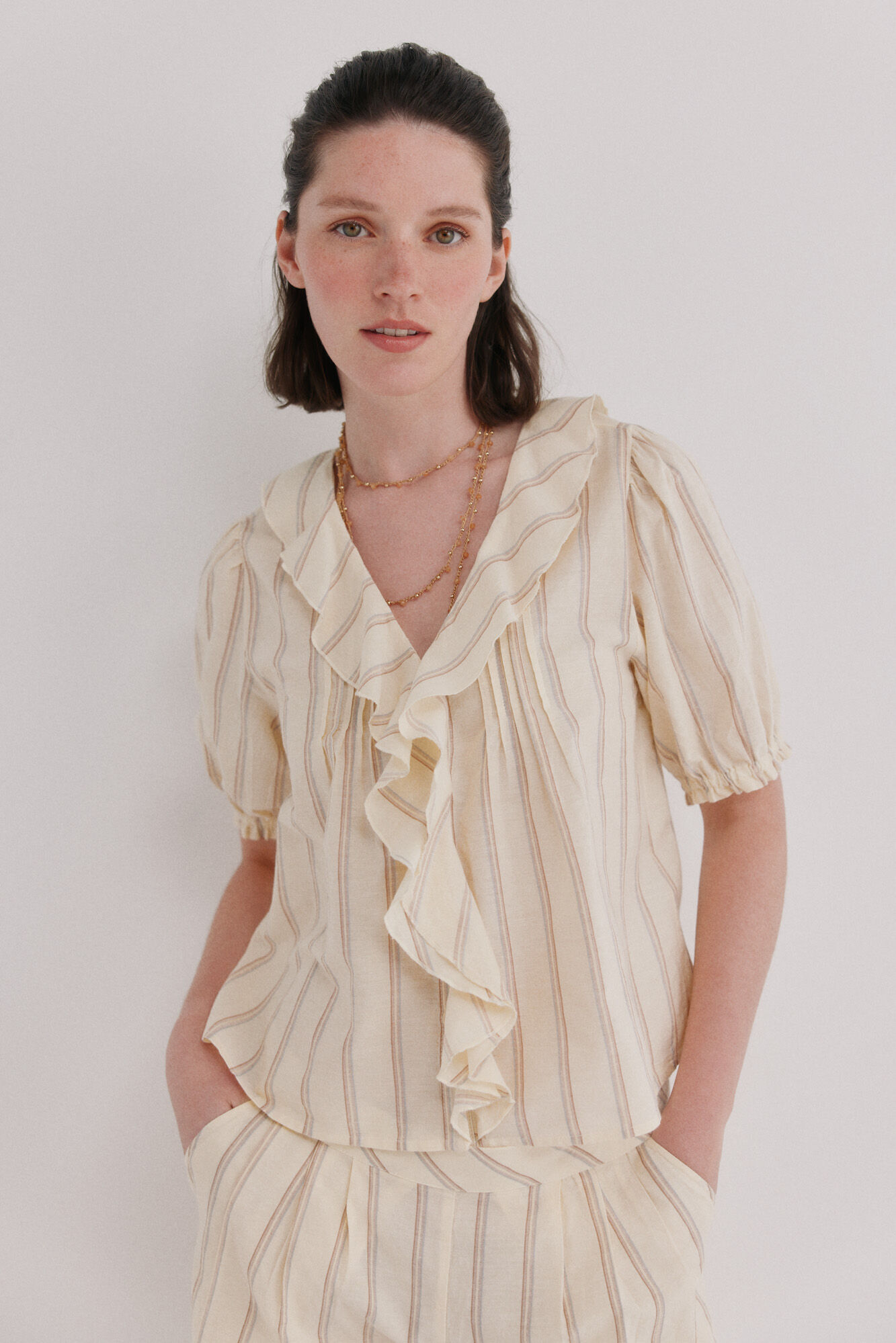 Hoss Intropia Camille. Blusa bordada Marfil