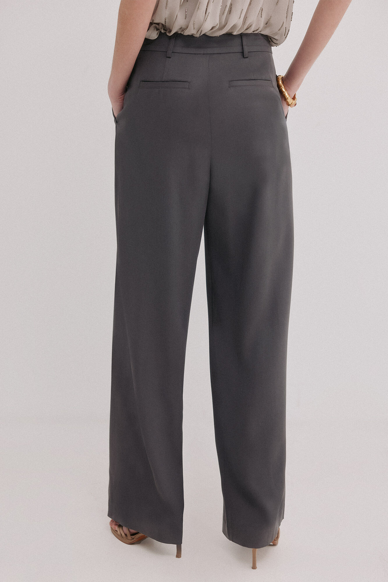 Hoss Intropia Paloma. Pantal&oacute;n de doble pliegue Gris