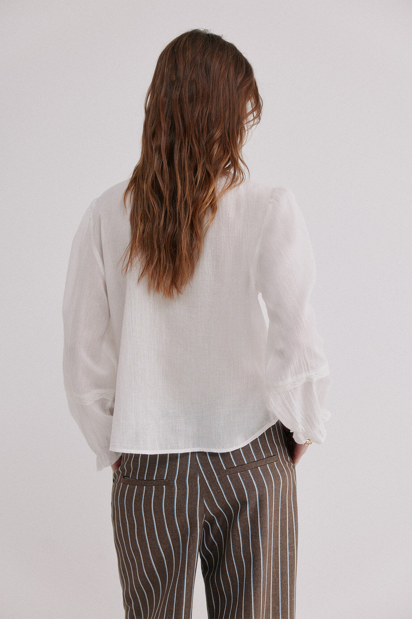 Hoss Intropia Caridad. Blusa bordada Marfil