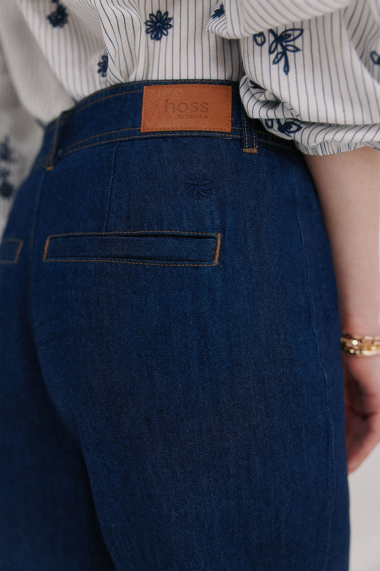 Hoss Intropia Bridget. Jeans rectos Azul marino