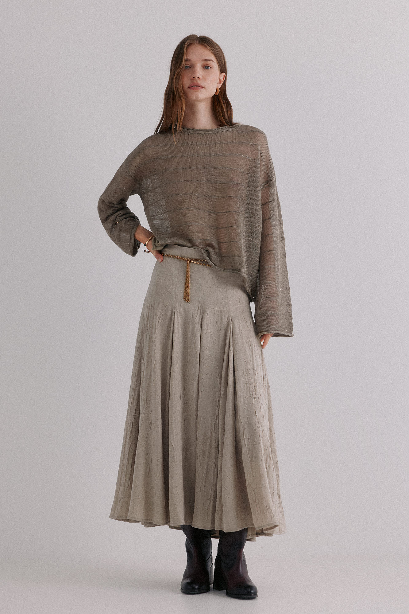 Hoss Intropia Nicole. Su&eacute;ter con lentejuelas Kaki