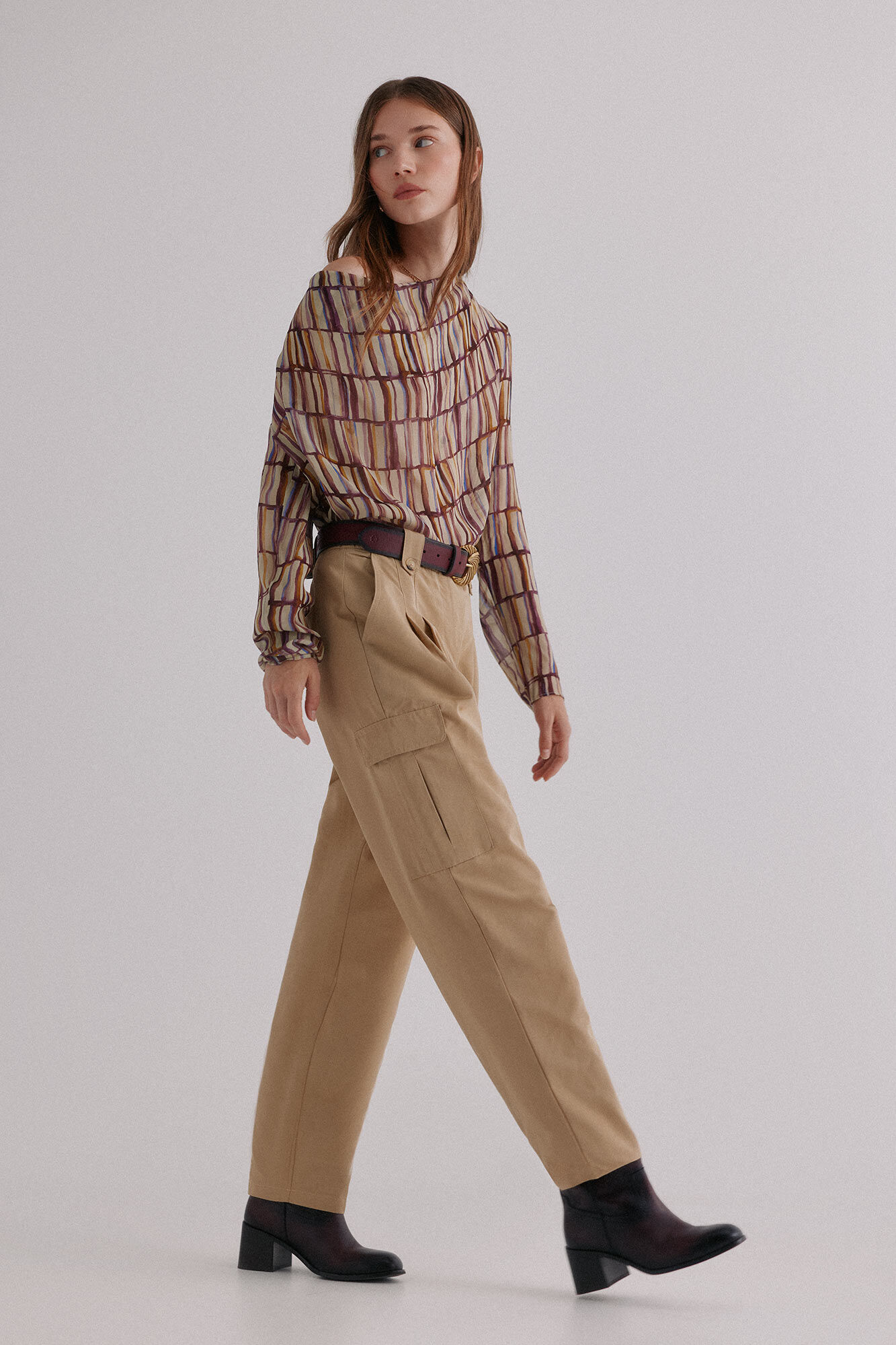 Hoss Intropia Pantal&oacute;n cargo Piera Marfil