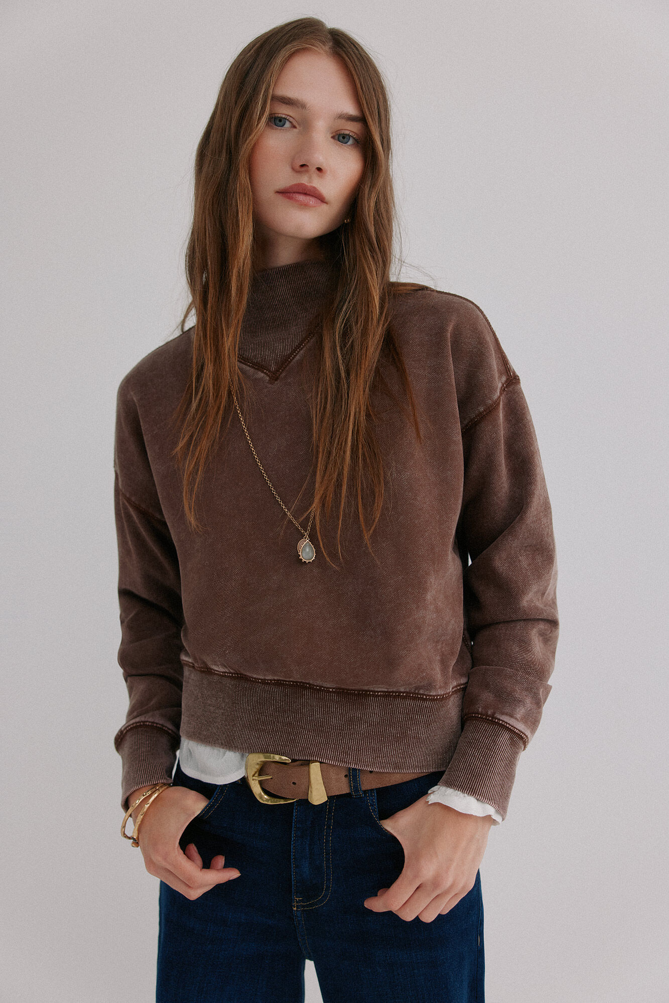 Hoss Intropia Manuela. Sudadera efecto lavado Marron