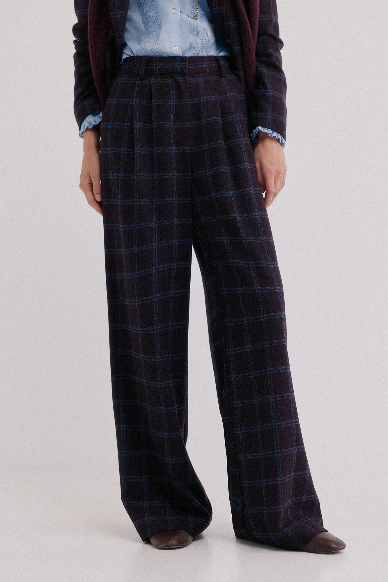 Hoss Intropia Peony. Pantal&oacute;n a cuadros Azul marino
