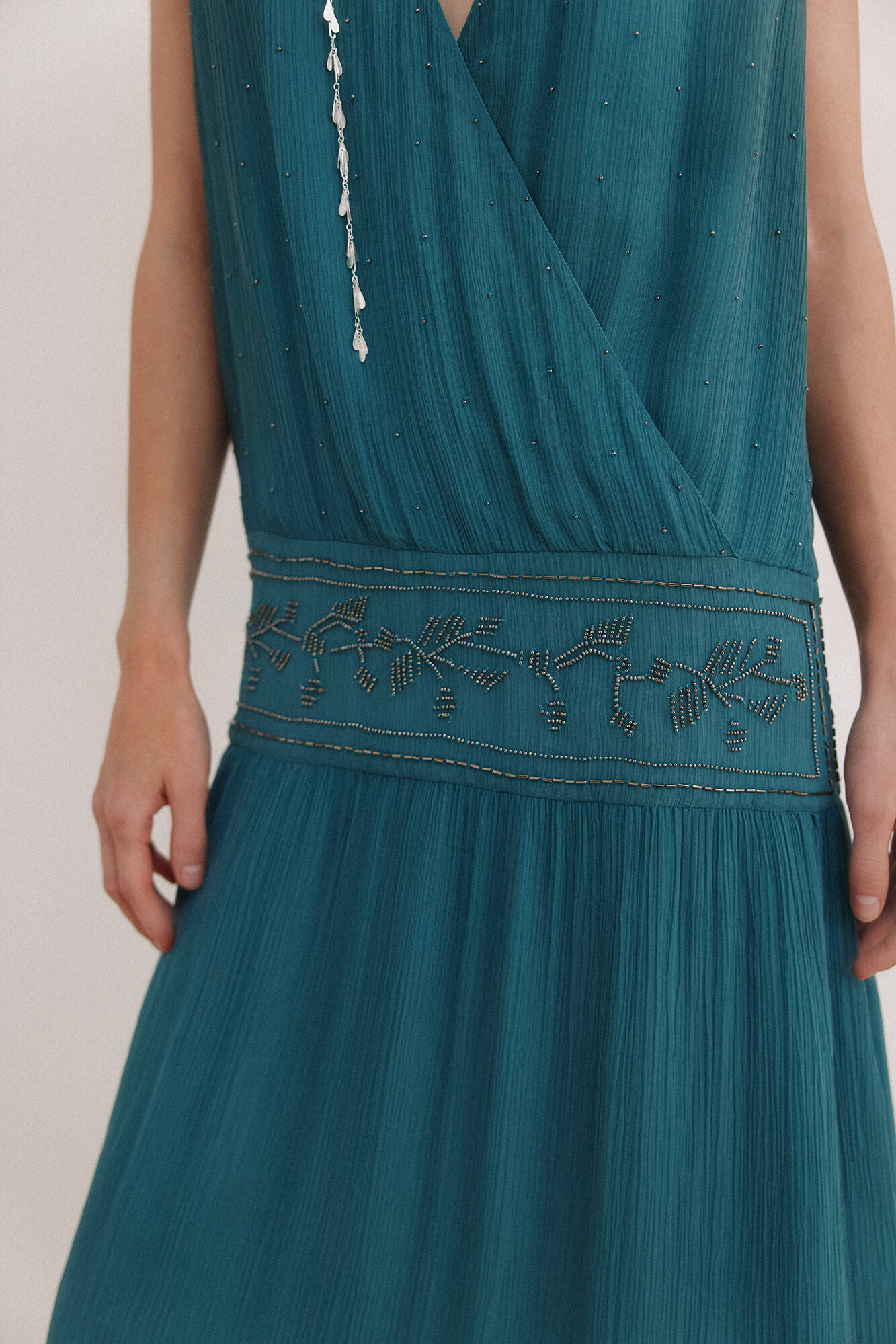 Hoss Intropia Ander. Vestido abalorios Verde