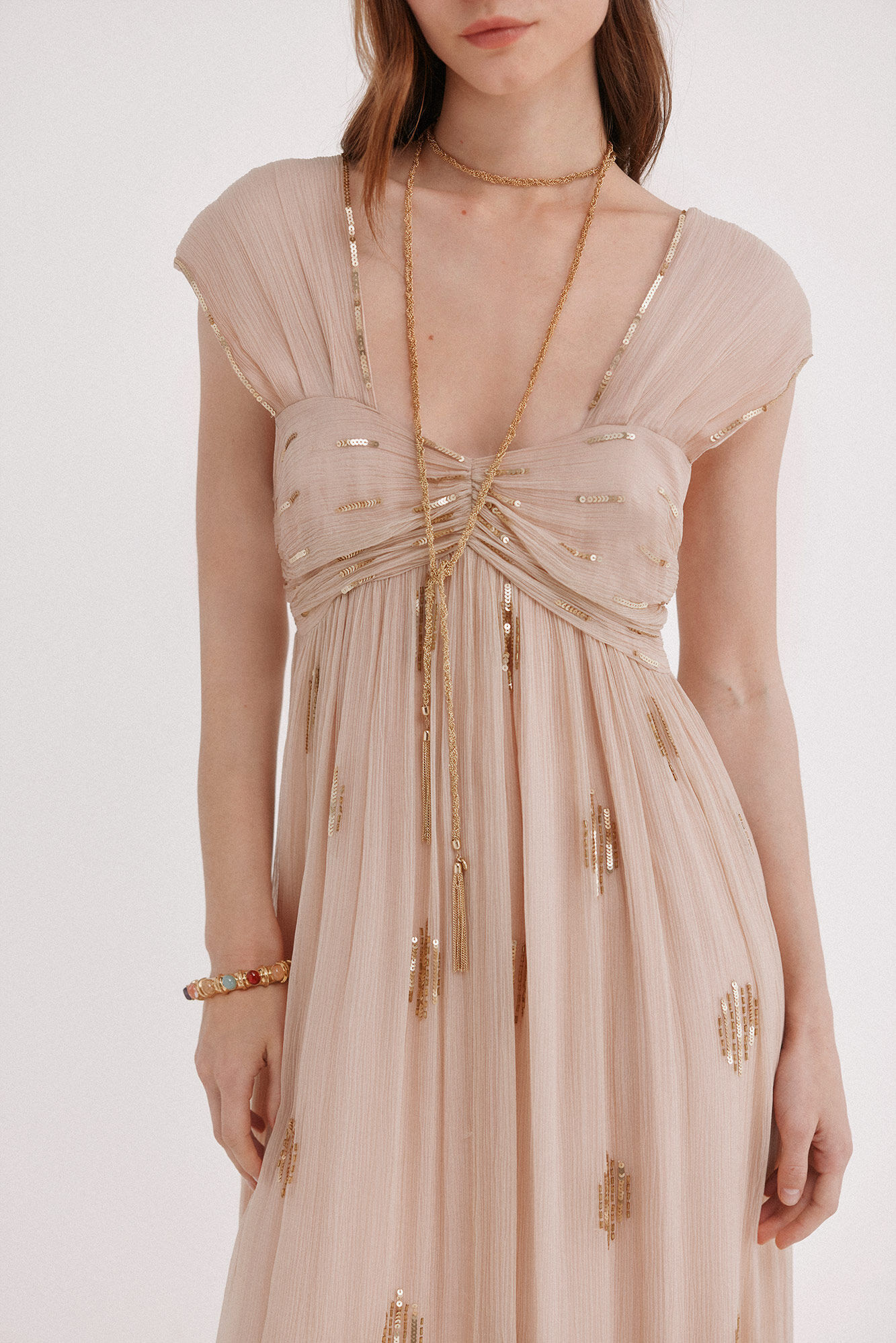 Hoss Intropia Aurora. Vestido bordado Rosa