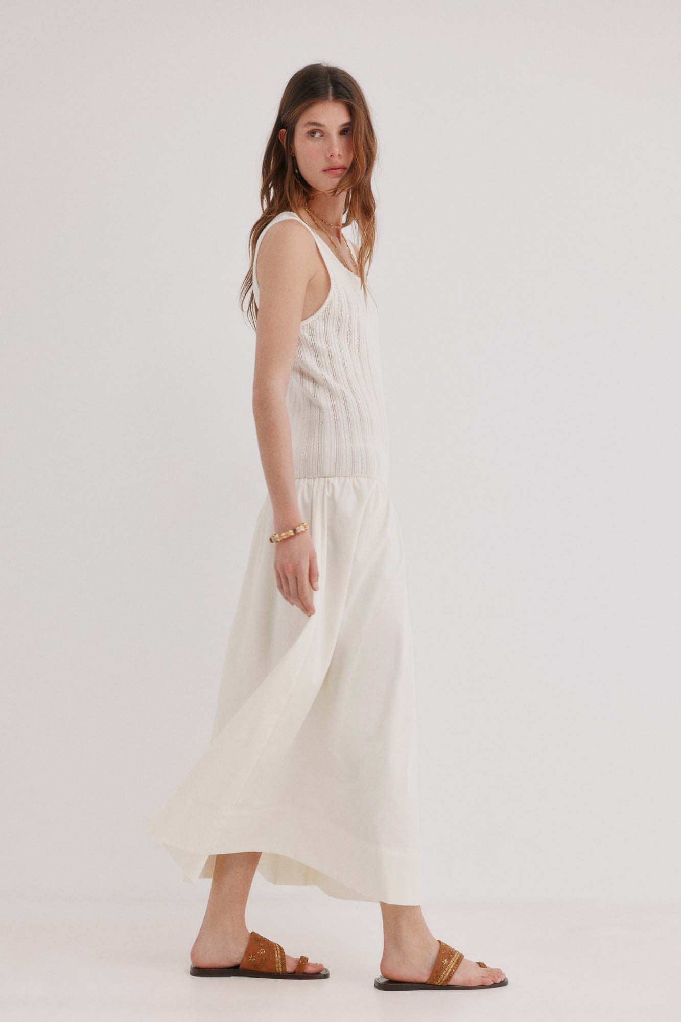Hoss Intropia Alba. Vestido de punto combinado Beige