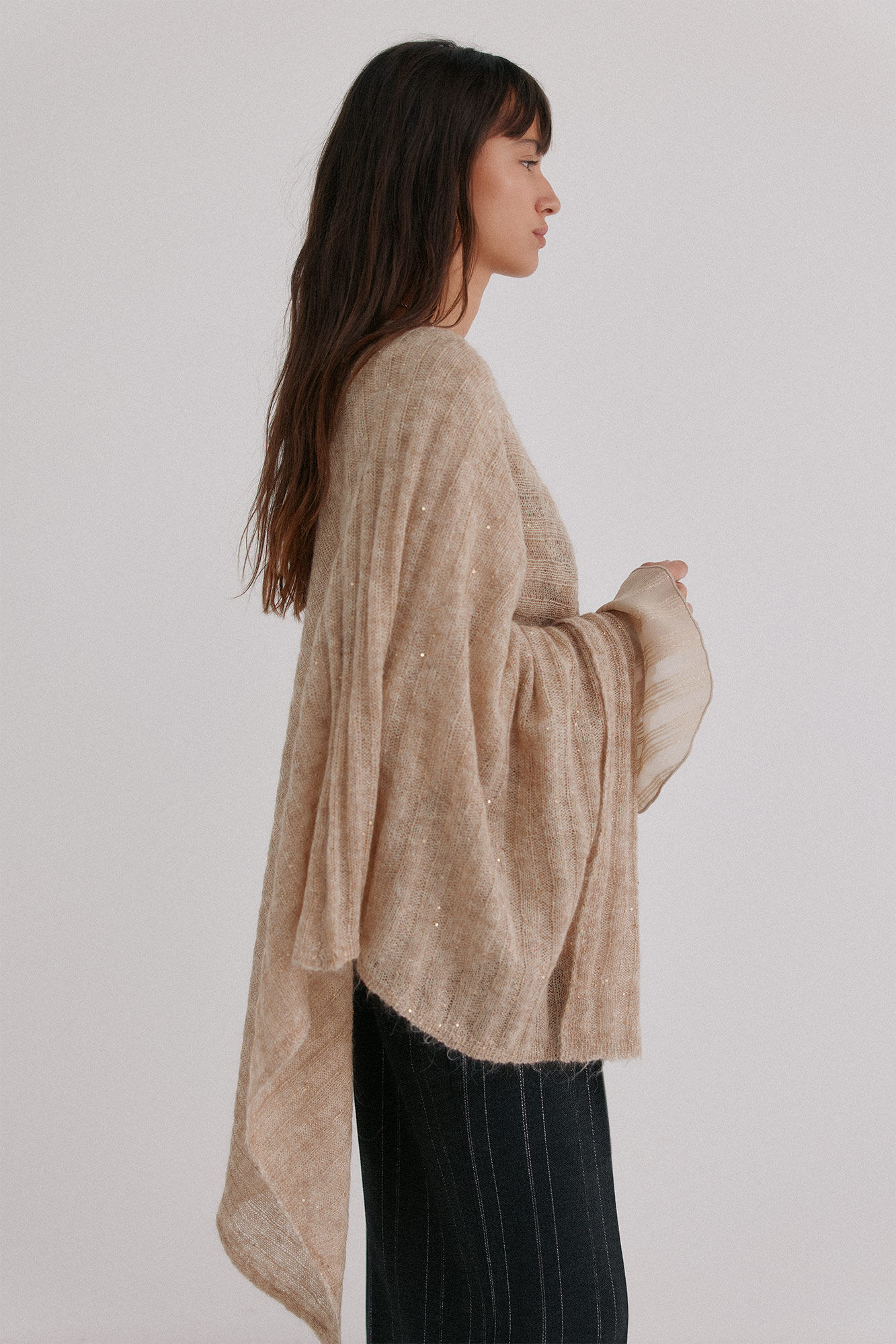 Hoss Intropia N&auml;elle. Capa de punto Beige