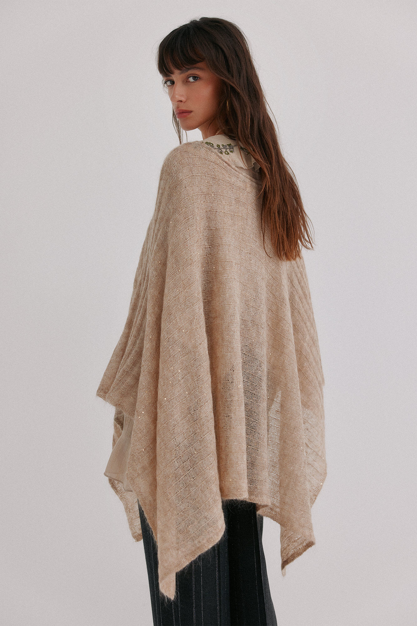 Hoss Intropia N&auml;elle. Capa de punto