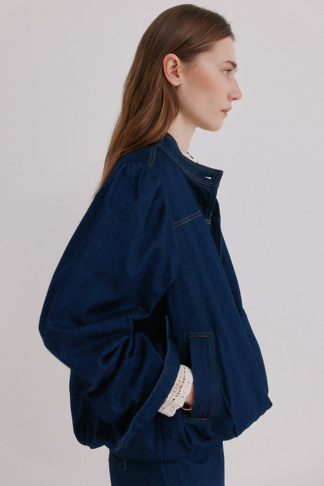 Hoss Intropia Estrella. Chamarra corte globo