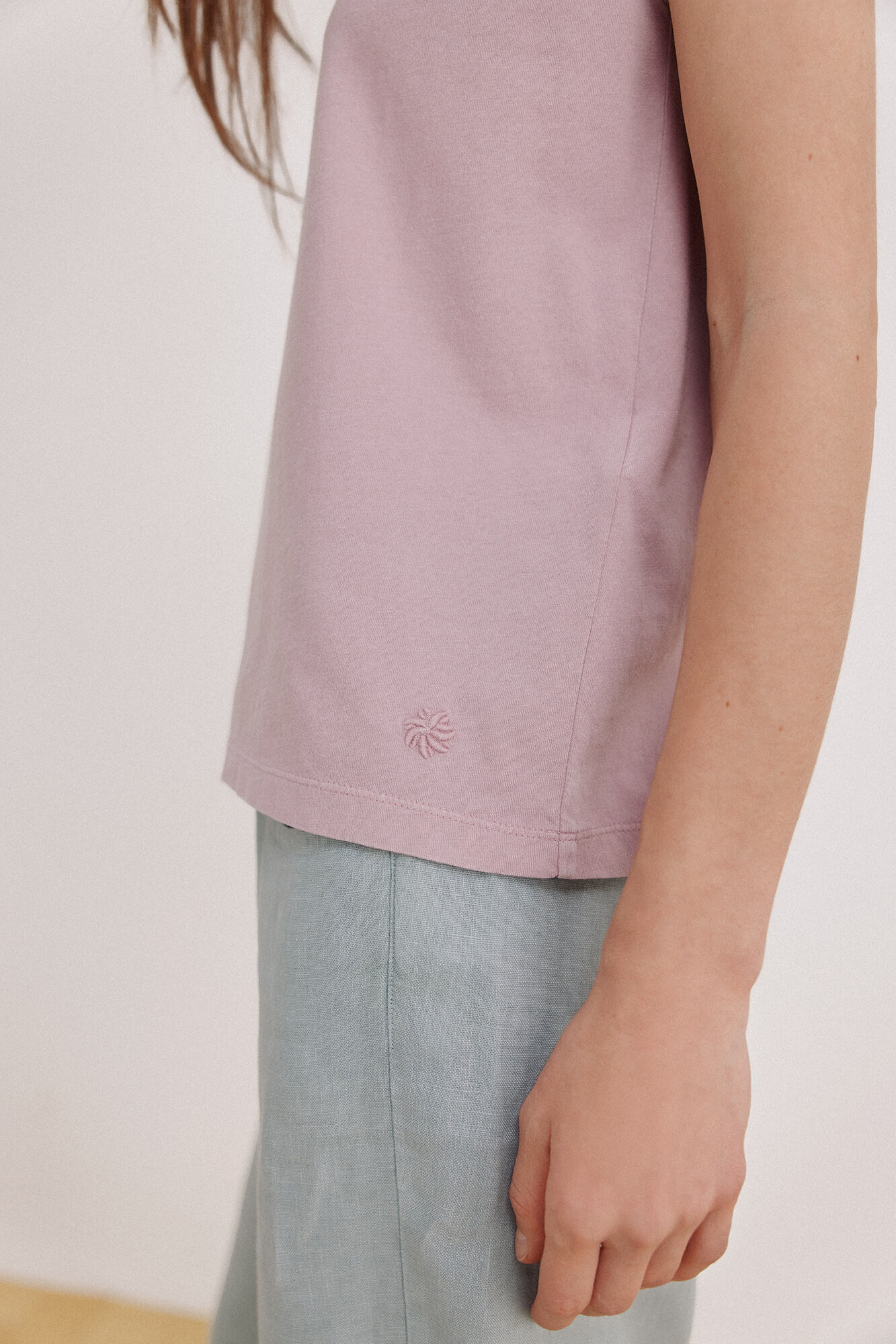 Hoss Intropia Momo. Camiseta lavada Lila