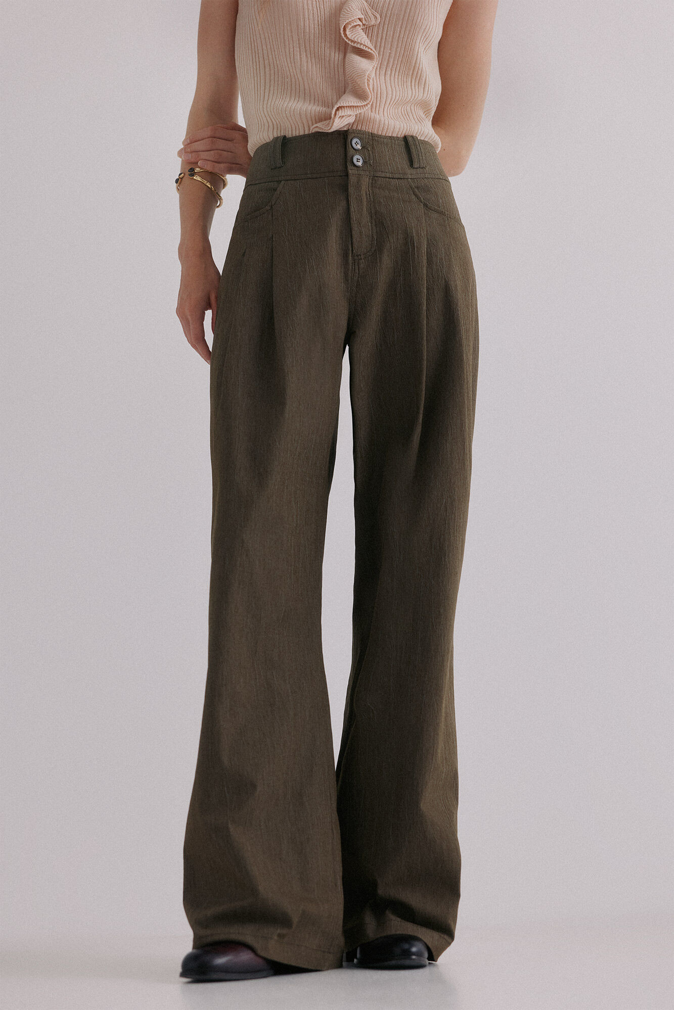Hoss Intropia Paola. Pantalones con pliegues Kaki