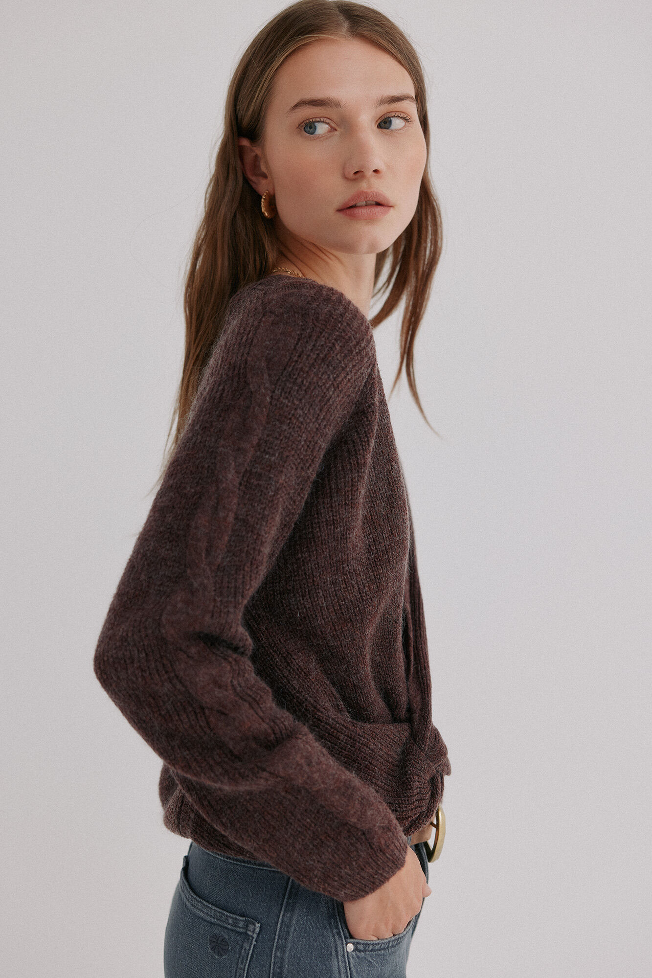 Hoss Intropia Nicoletta. Su&eacute;ter con nudo Marron