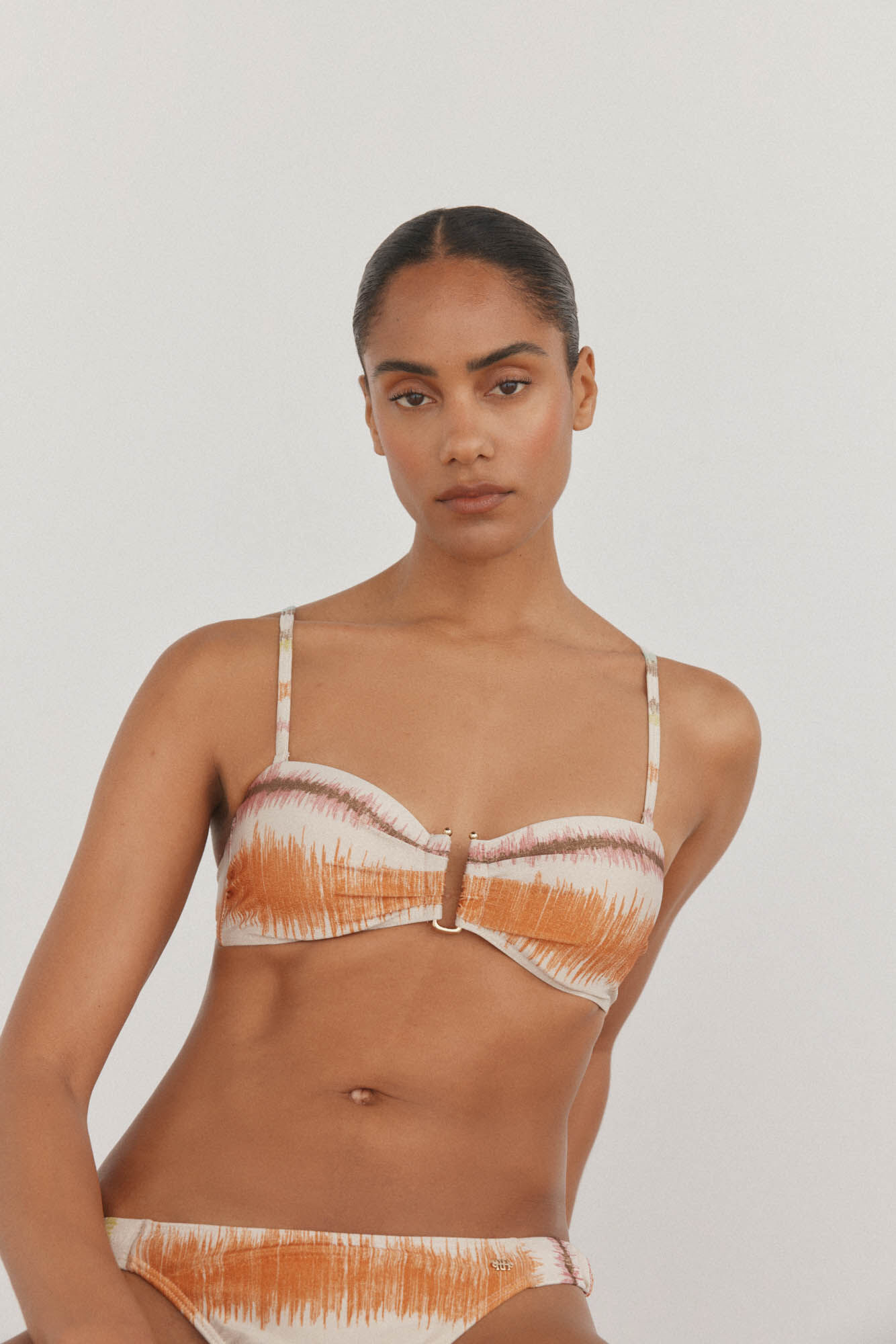 Pedro del Hierro Bikini top bandeau y panty cl&aacute;sico, tejido lurex fantas&iacute;a