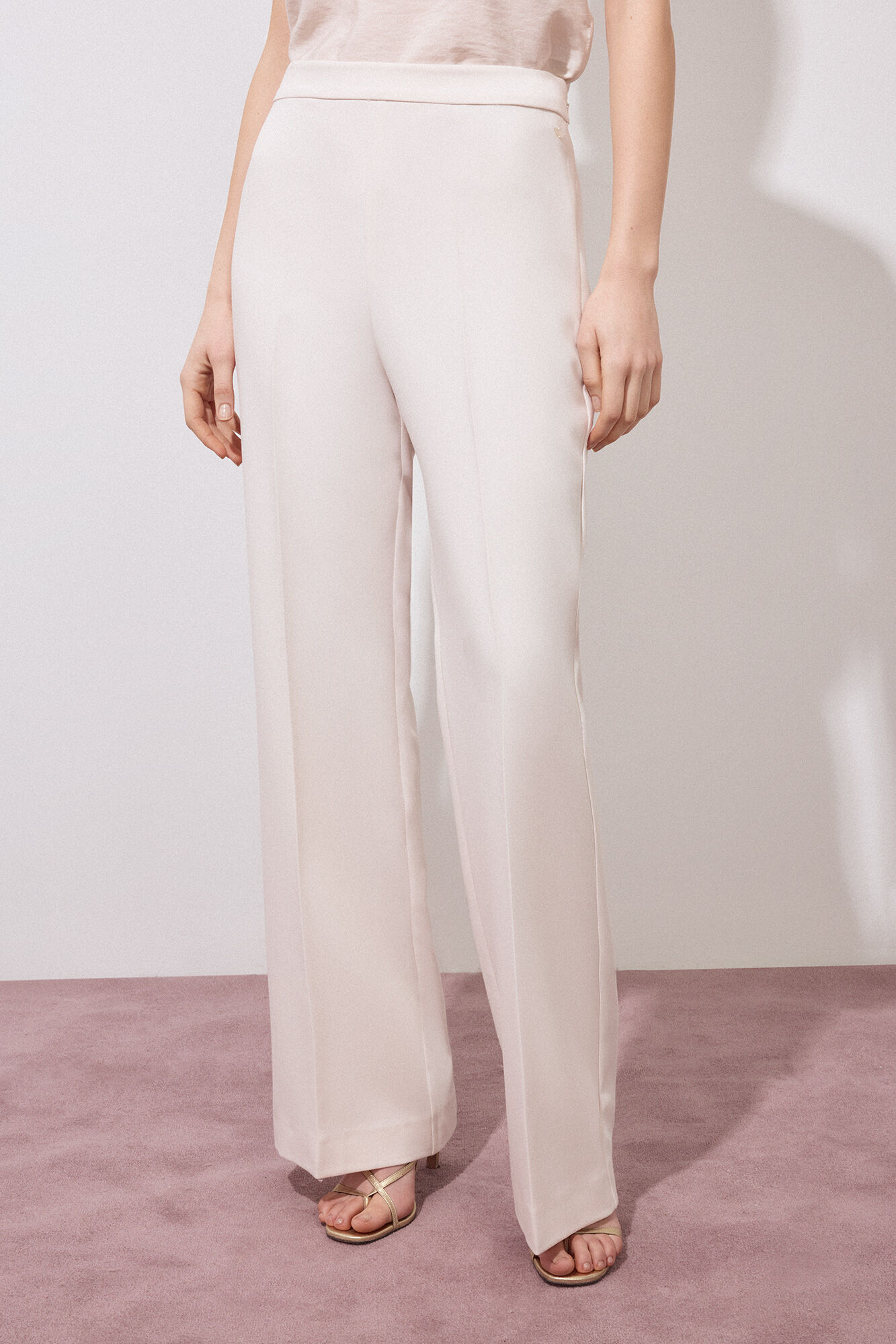 Pedro del Hierro Pantal&oacute;n traje flare