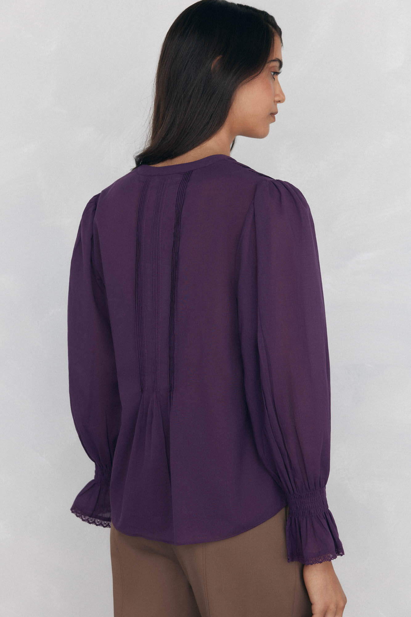 Pedro del Hierro Blusa rom&aacute;ntica con volante Morado
