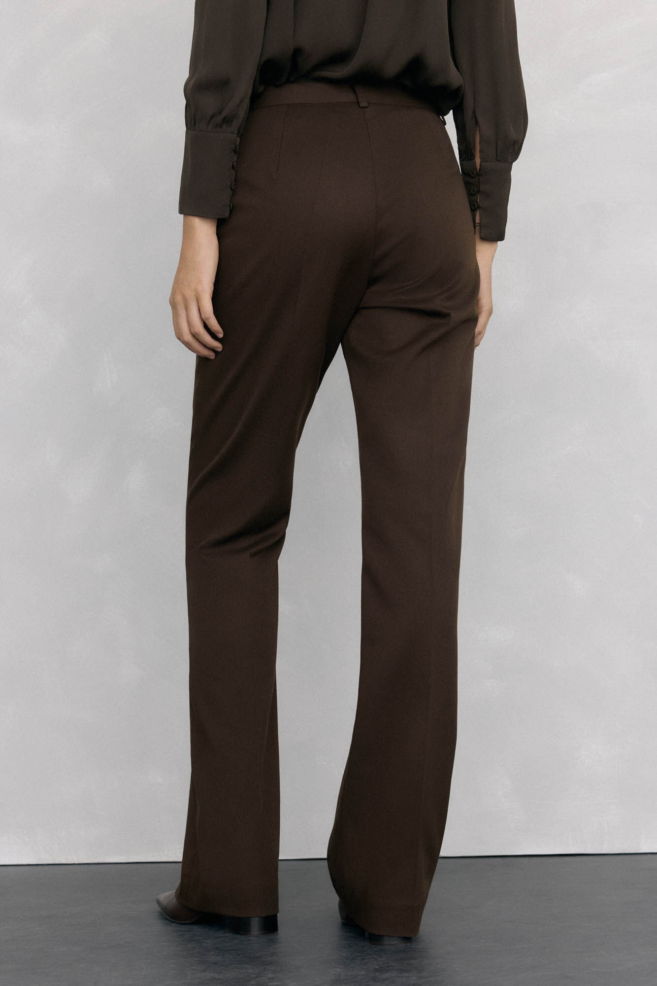 Pedro del Hierro Pantal&oacute;n flare de traje Marr&oacute;n