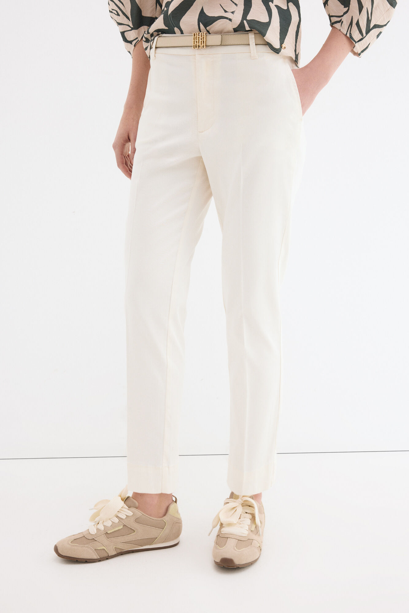 Pedro del Hierro Pantalones slim cl&aacute;sicos Crudo