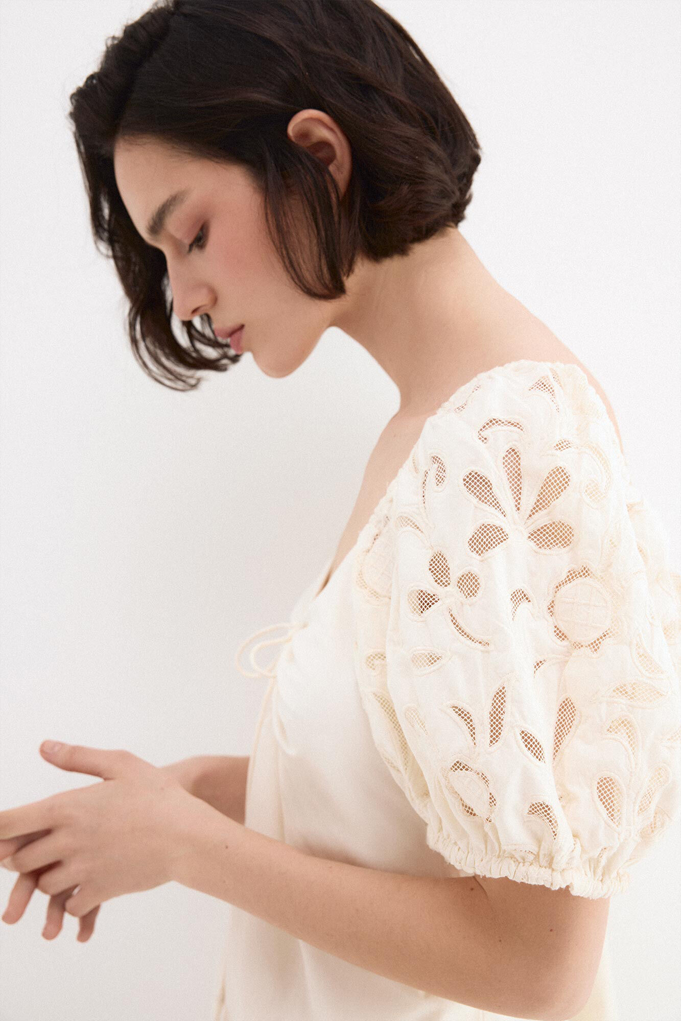 Pedro del Hierro Vestido midi con mangas bordadas Blanco