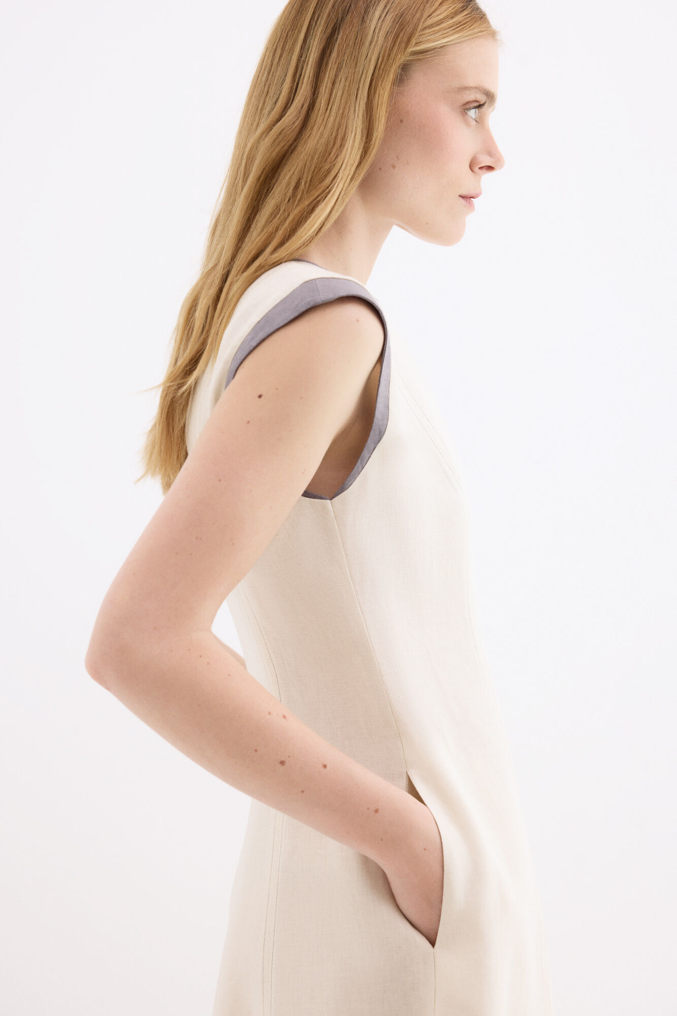 Pedro del Hierro Vestido midi con cortes