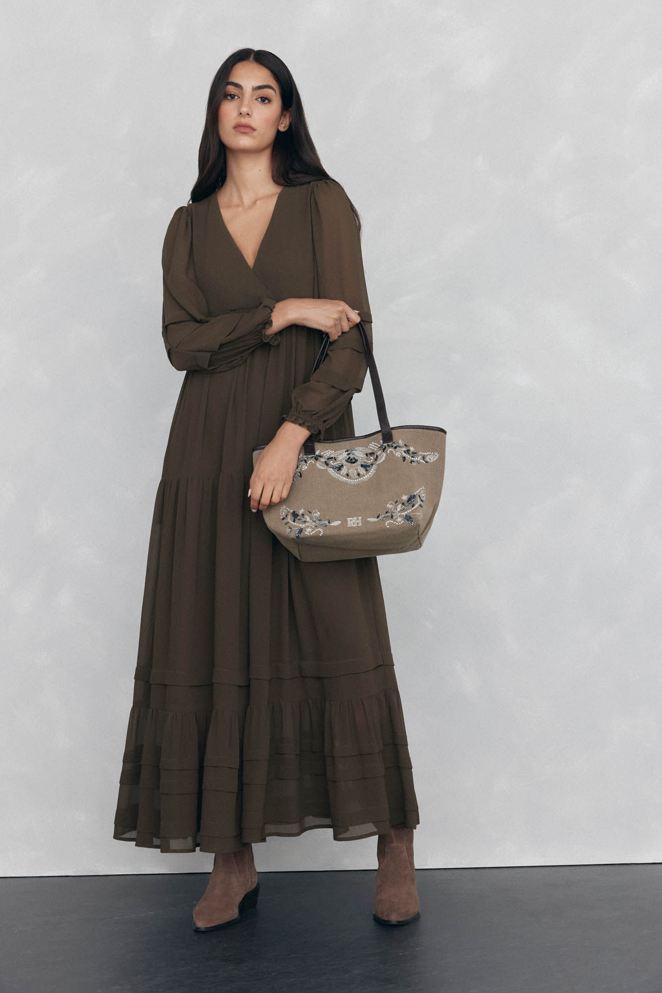 Pedro del Hierro Vestido largo con jaretas